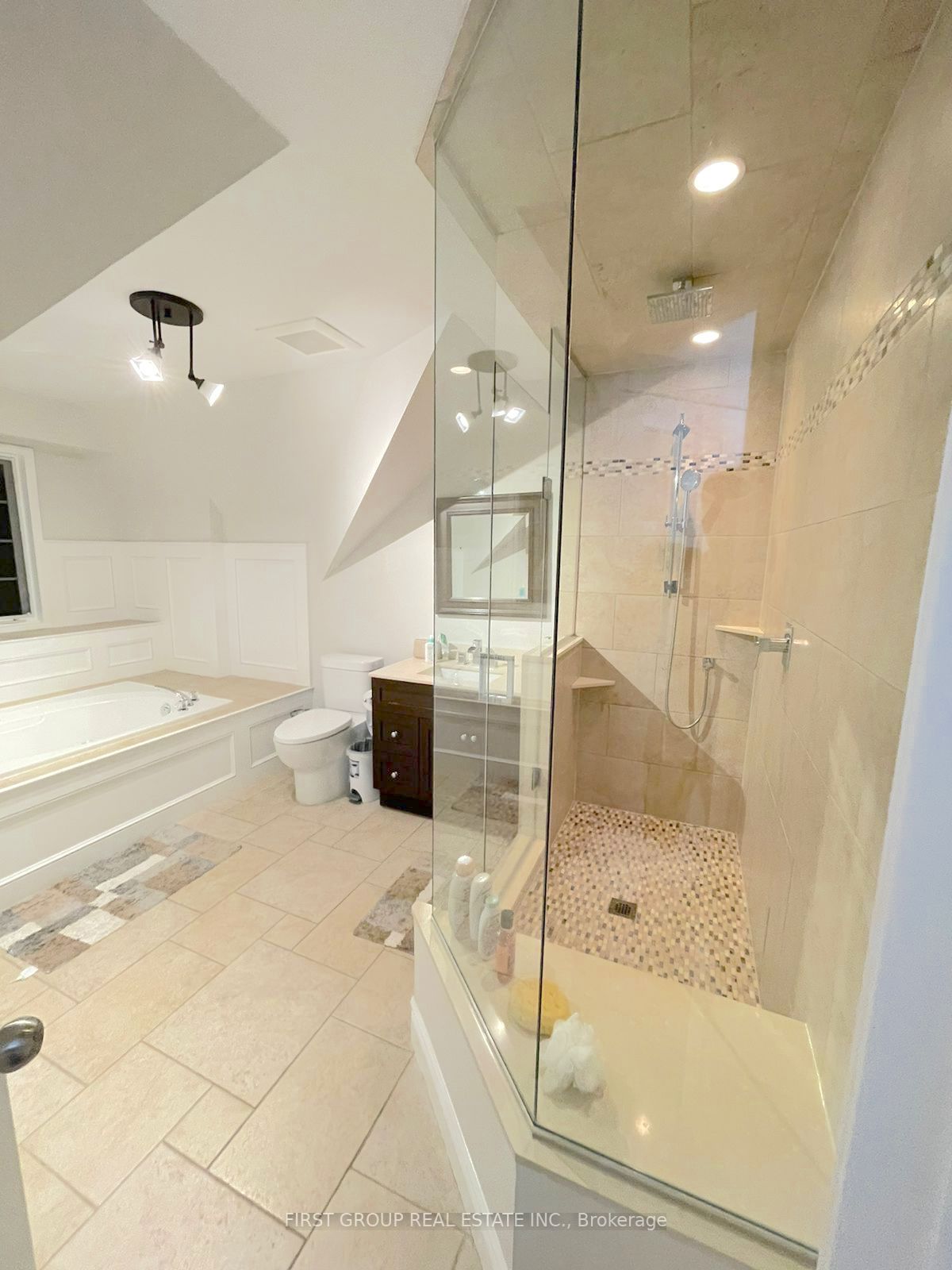 170 Gatwick Dr
