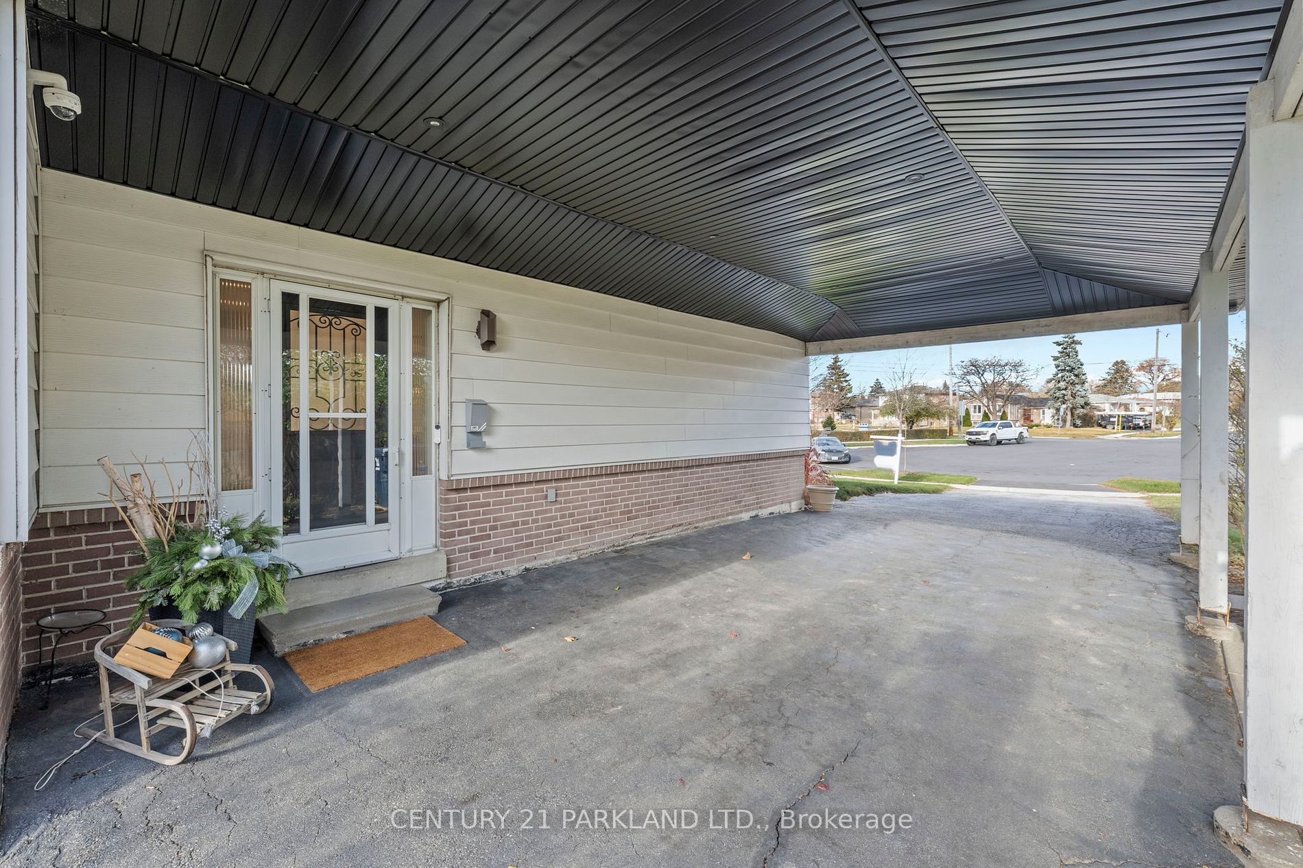 7 Monaco Crt