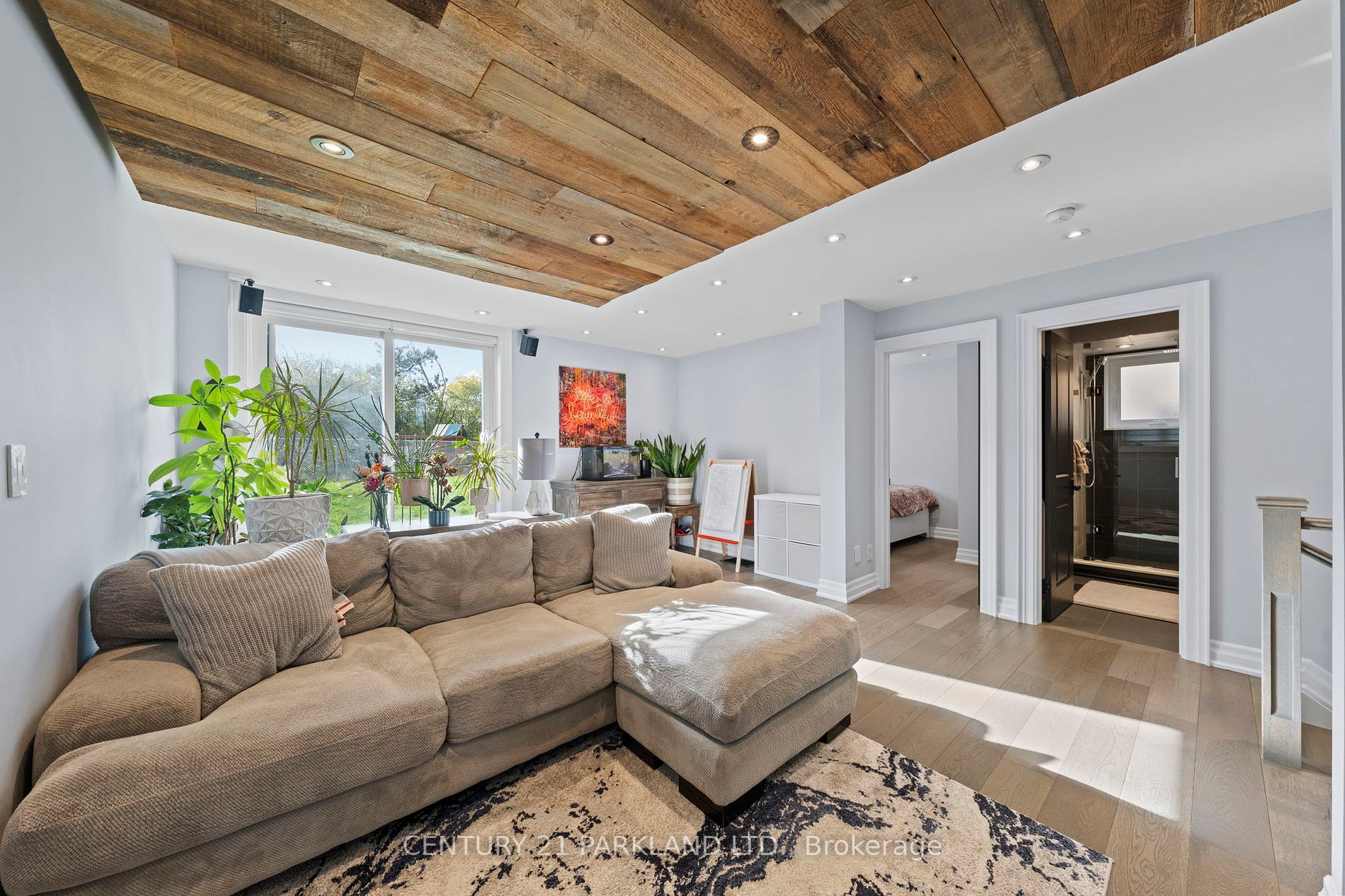 7 Monaco Crt
