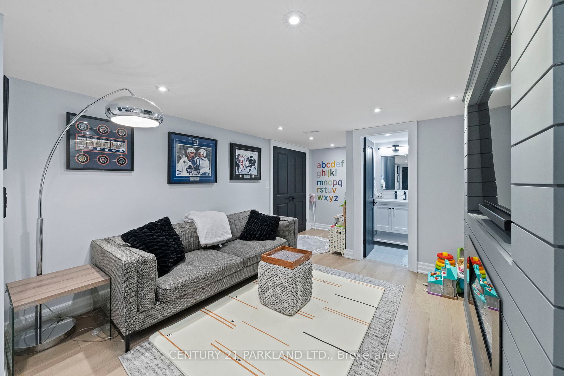 7 Monaco Crt