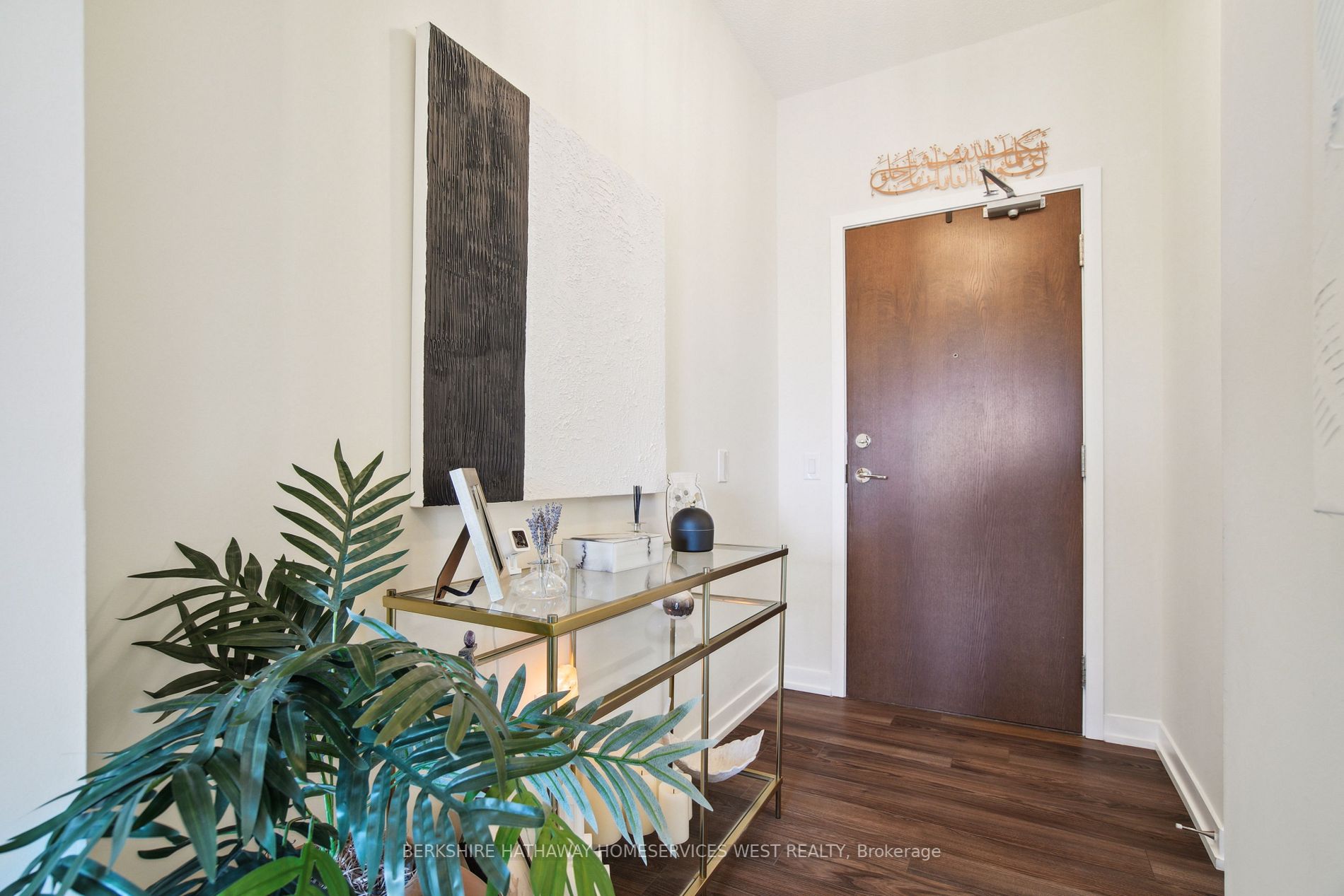 2560 Eglinton Ave W, #507