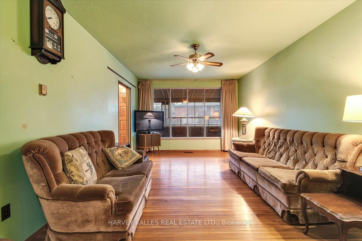 31 Madron Cres