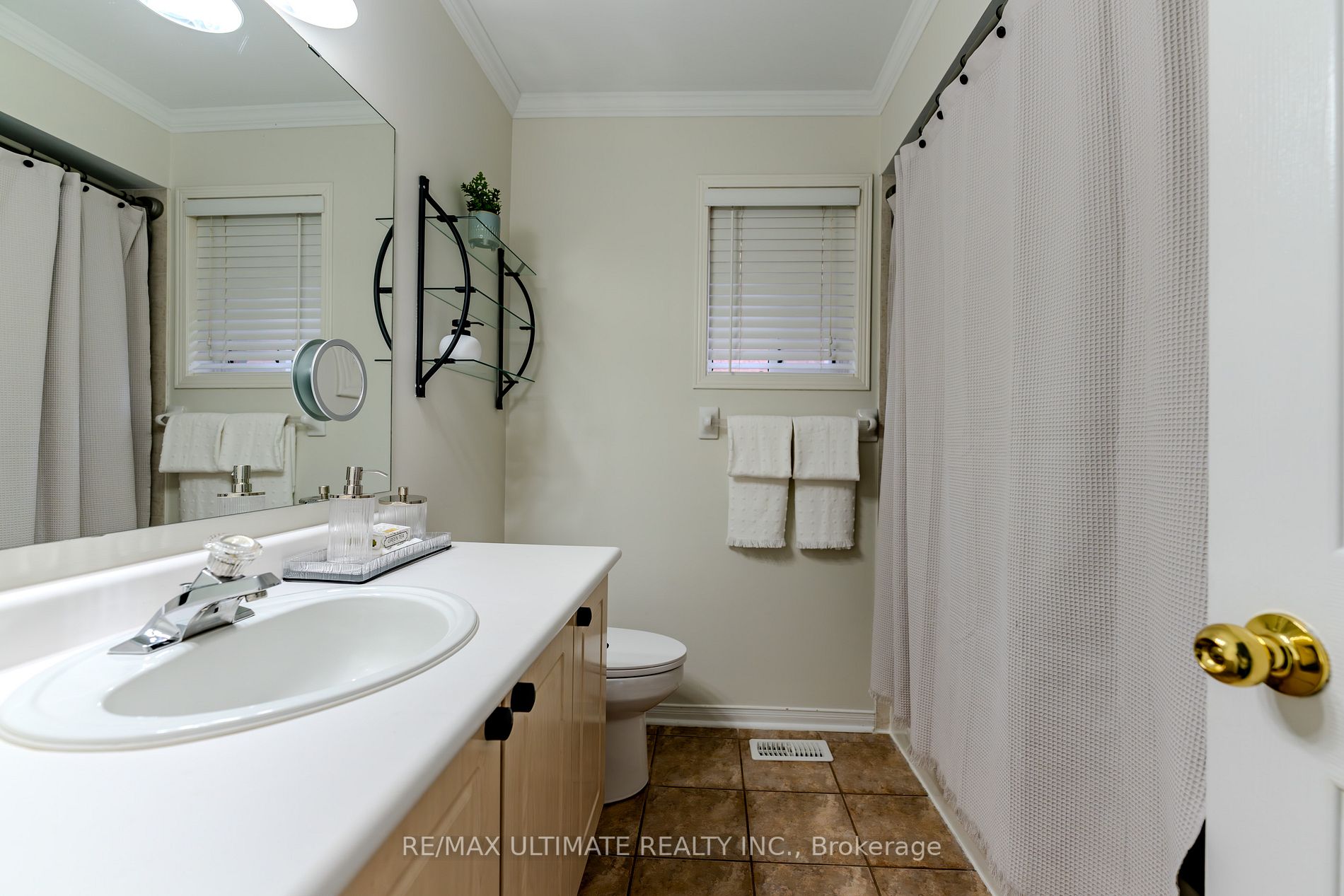 51 Baccarat Cres