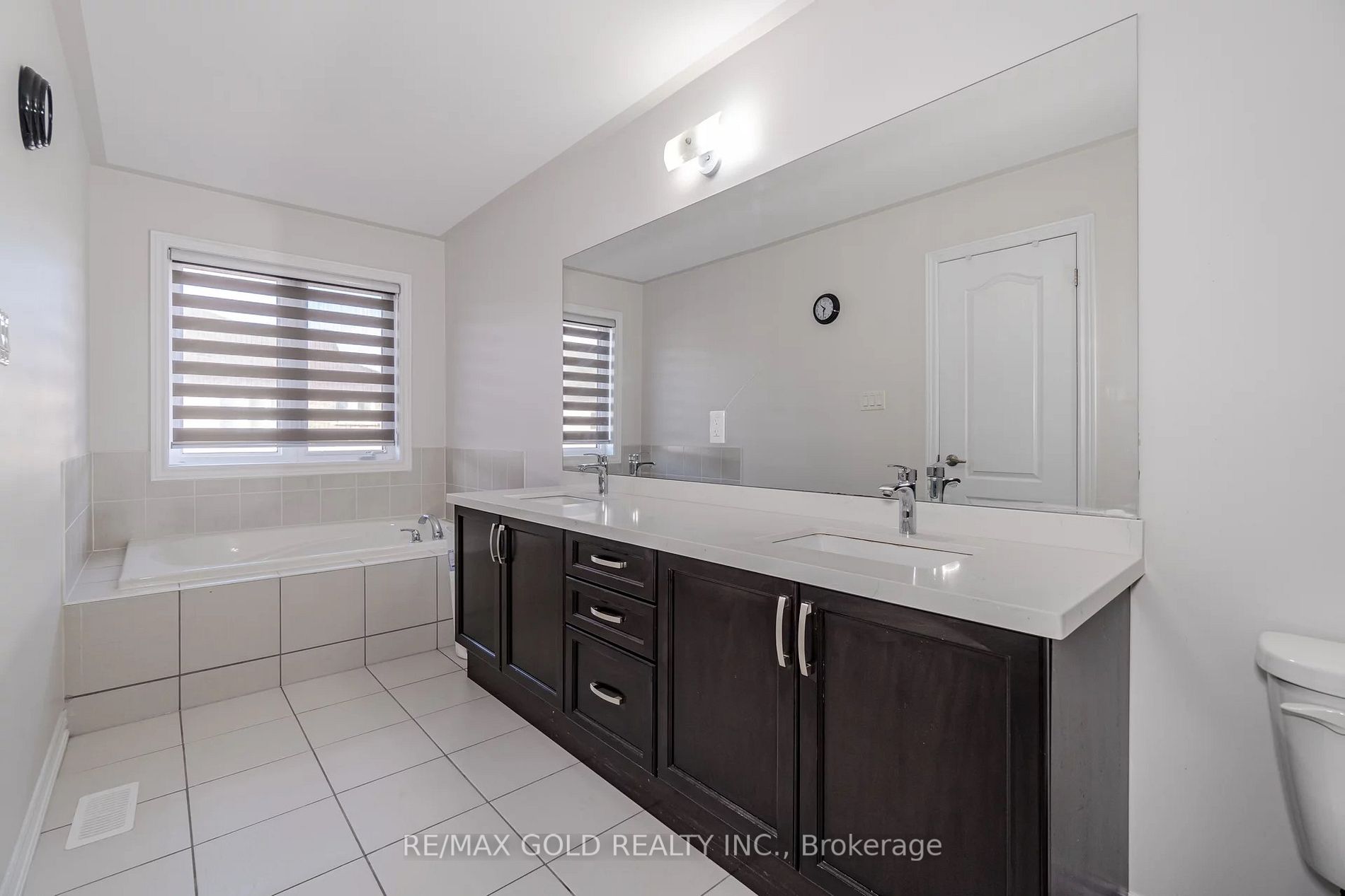 107 Banbridge Cres