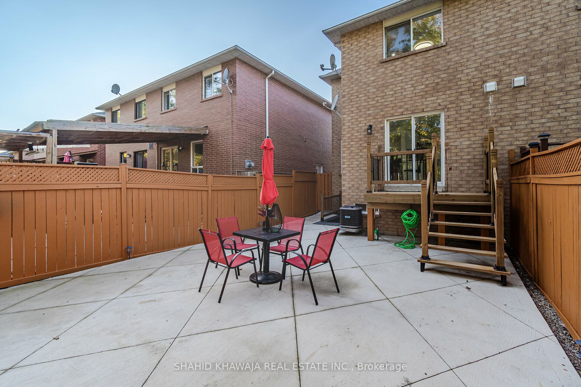 1188 Prestonwood Cres
