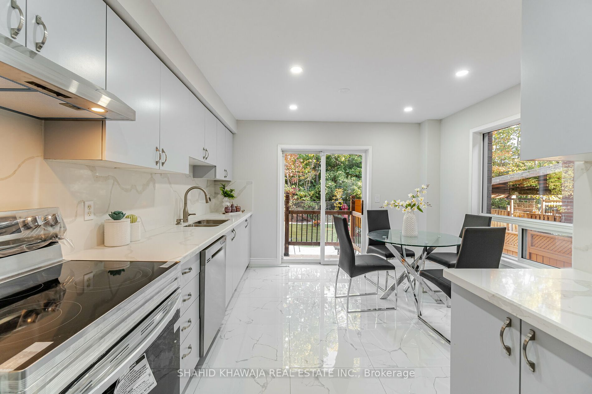 1188 Prestonwood Cres