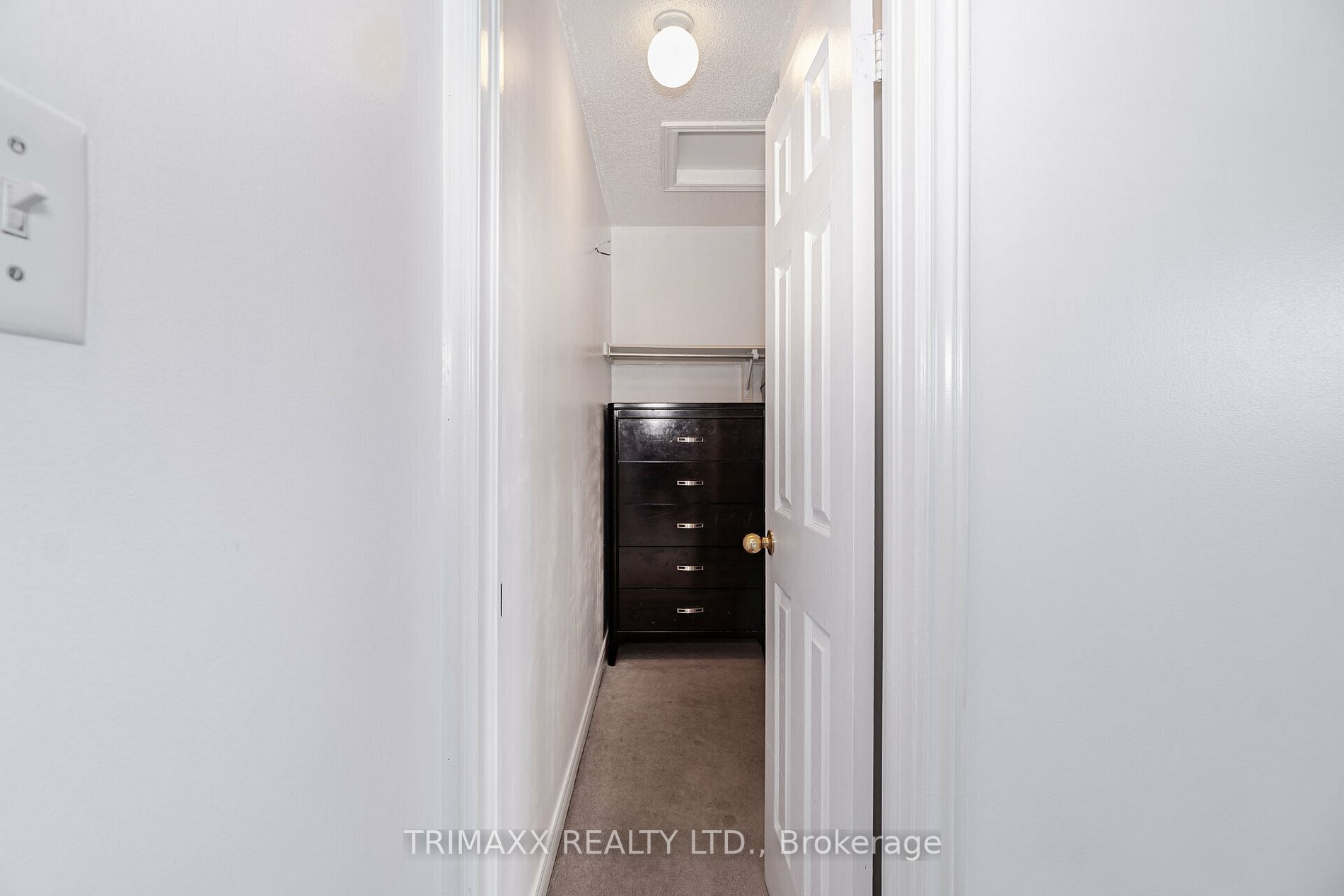 99 Ashdale Rd