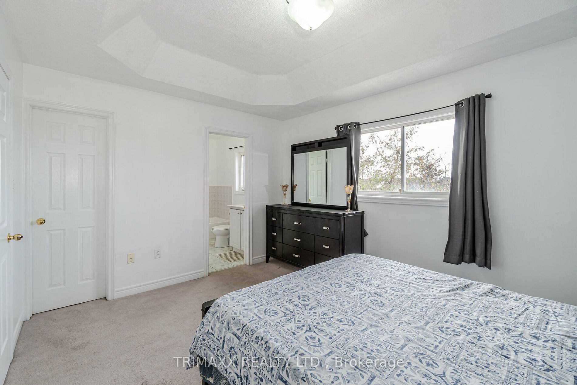 99 Ashdale Rd