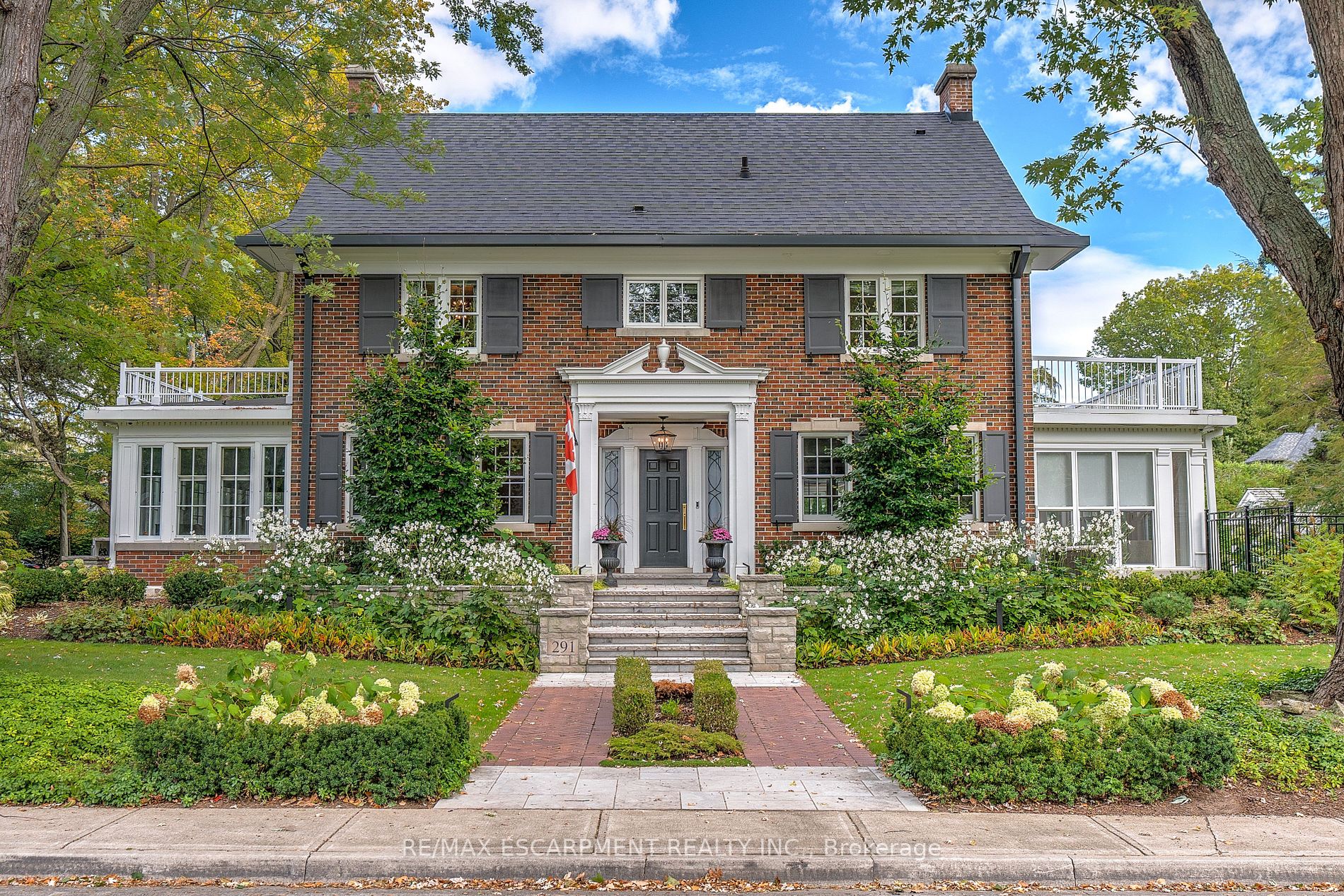 291 Hart Ave