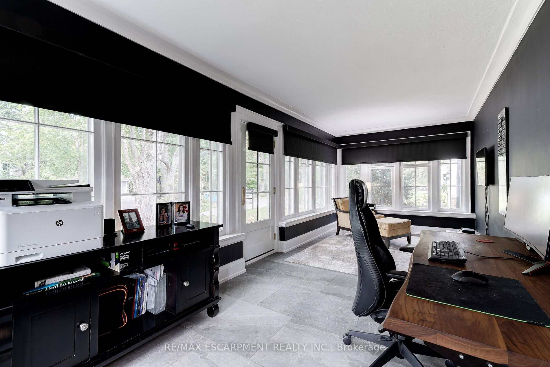291 Hart Ave