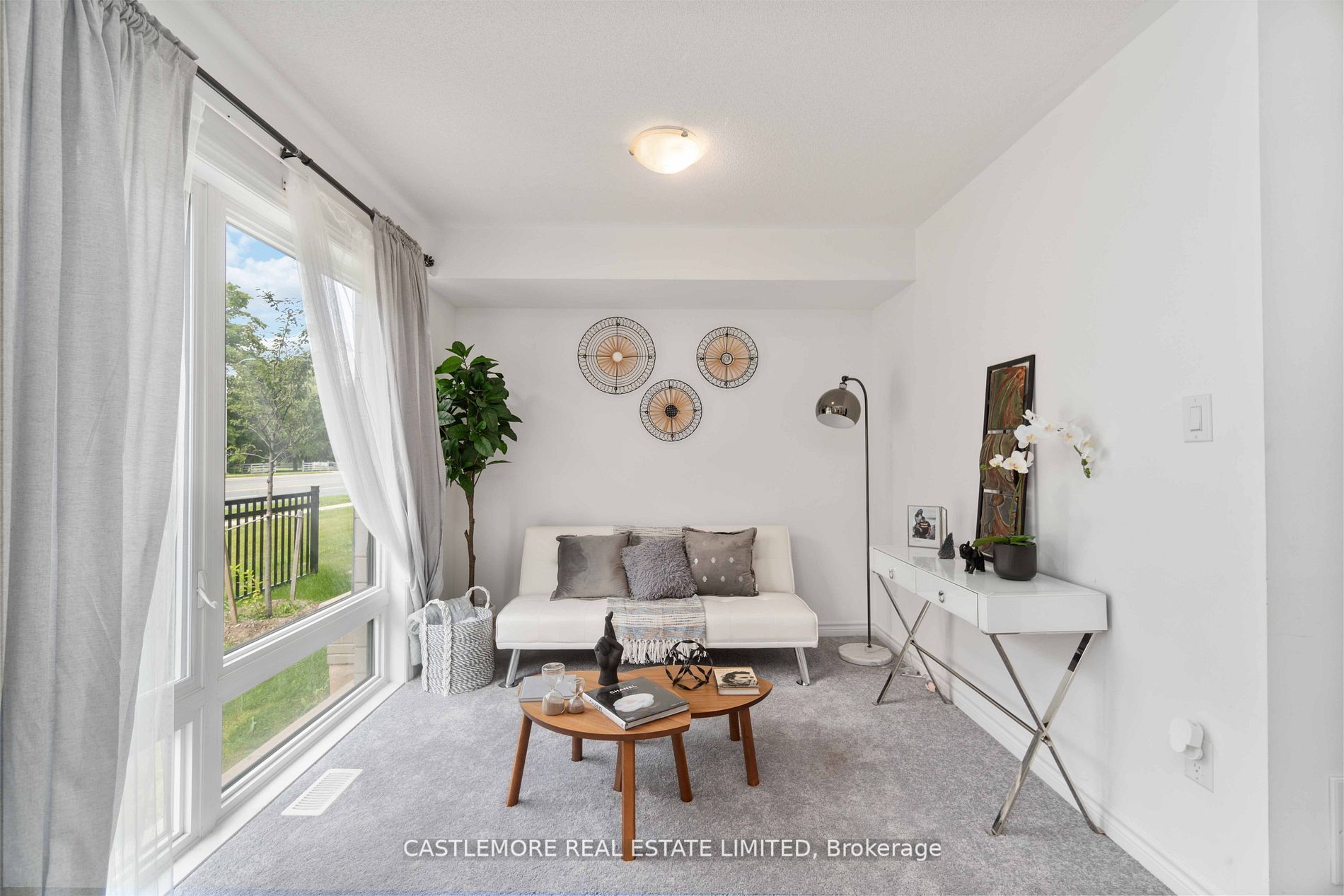 2485 Badger Cres, #5