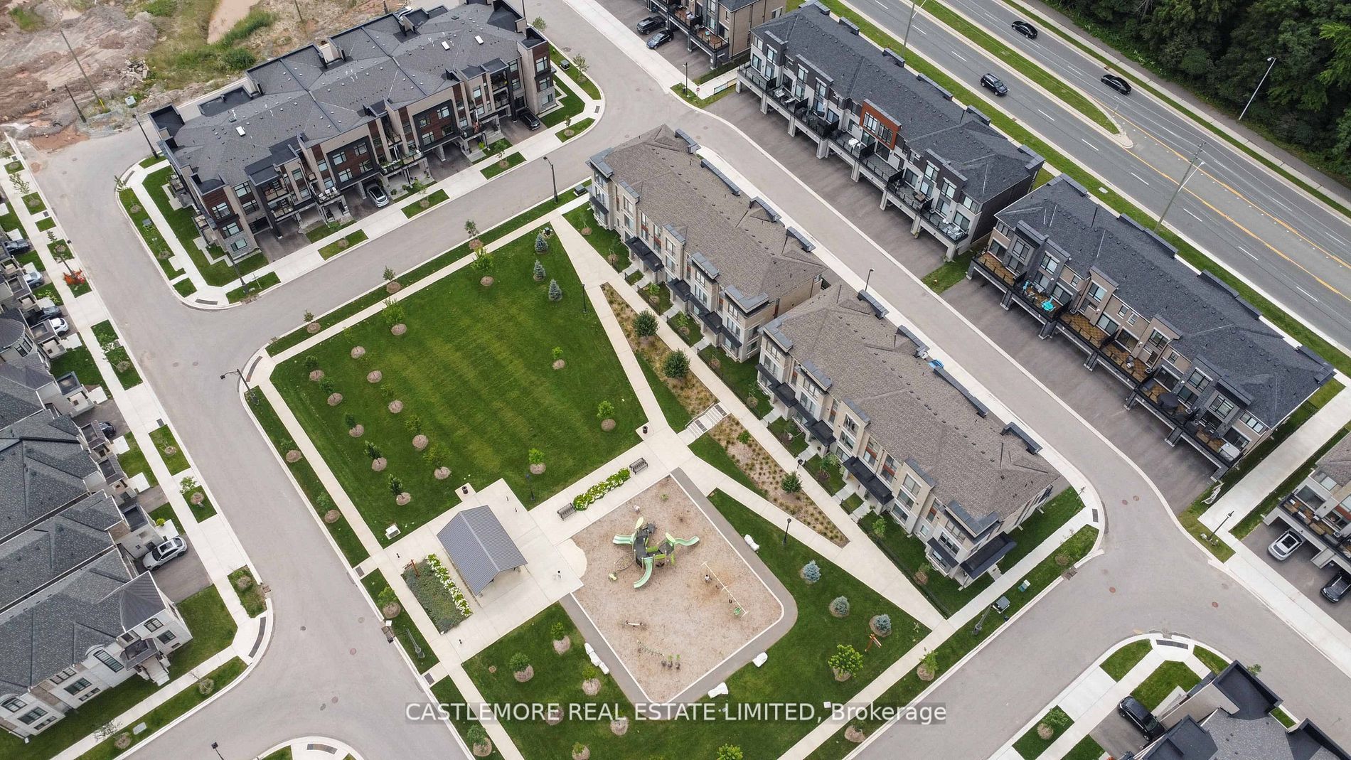 2485 Badger Cres, #5