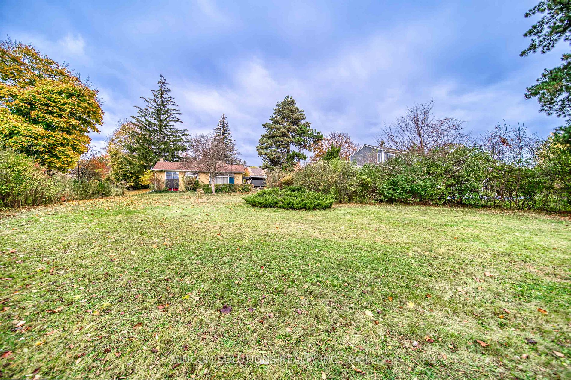 2452 Thorn Lodge Dr