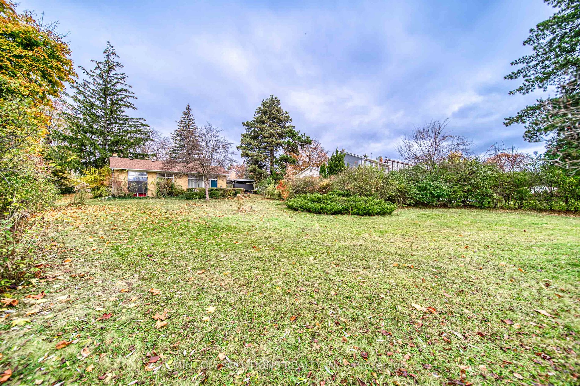 2452 Thorn Lodge Dr
