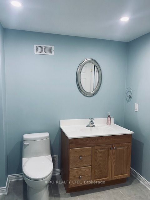 18 Drayglass Crt, #Bsmnt