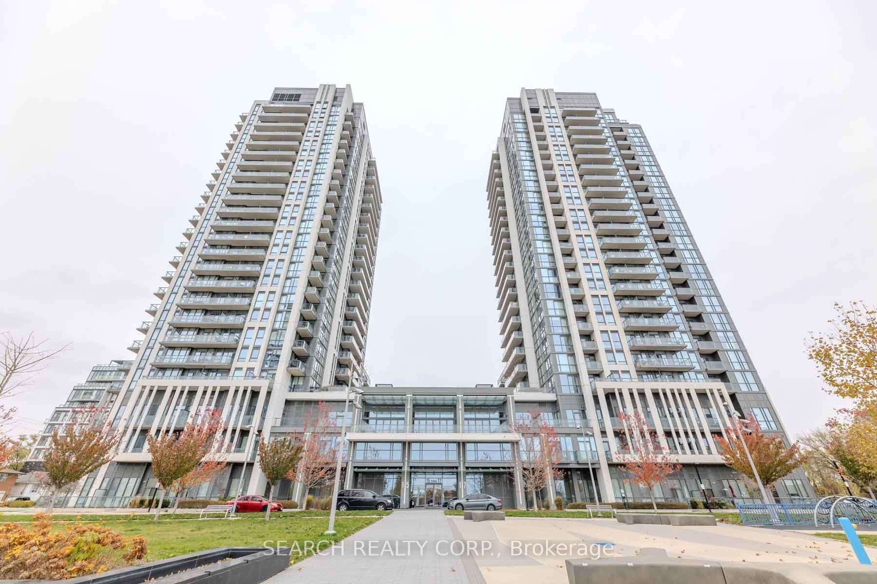 15 Zorra St, #809