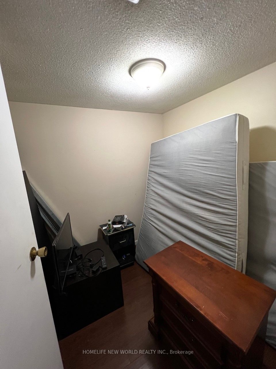4260 Wakefield Cres, #Bsmt