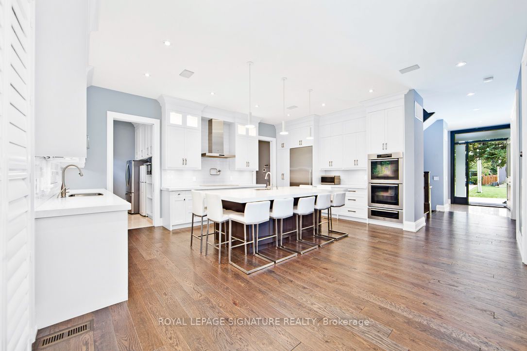 450 Saville Cres