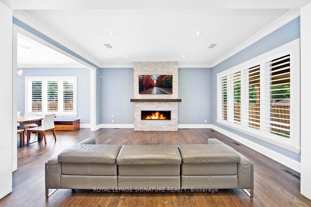 450 Saville Cres