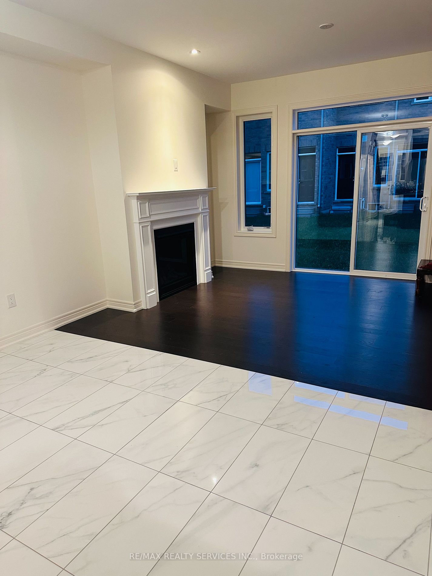 14 Gosset Rd E