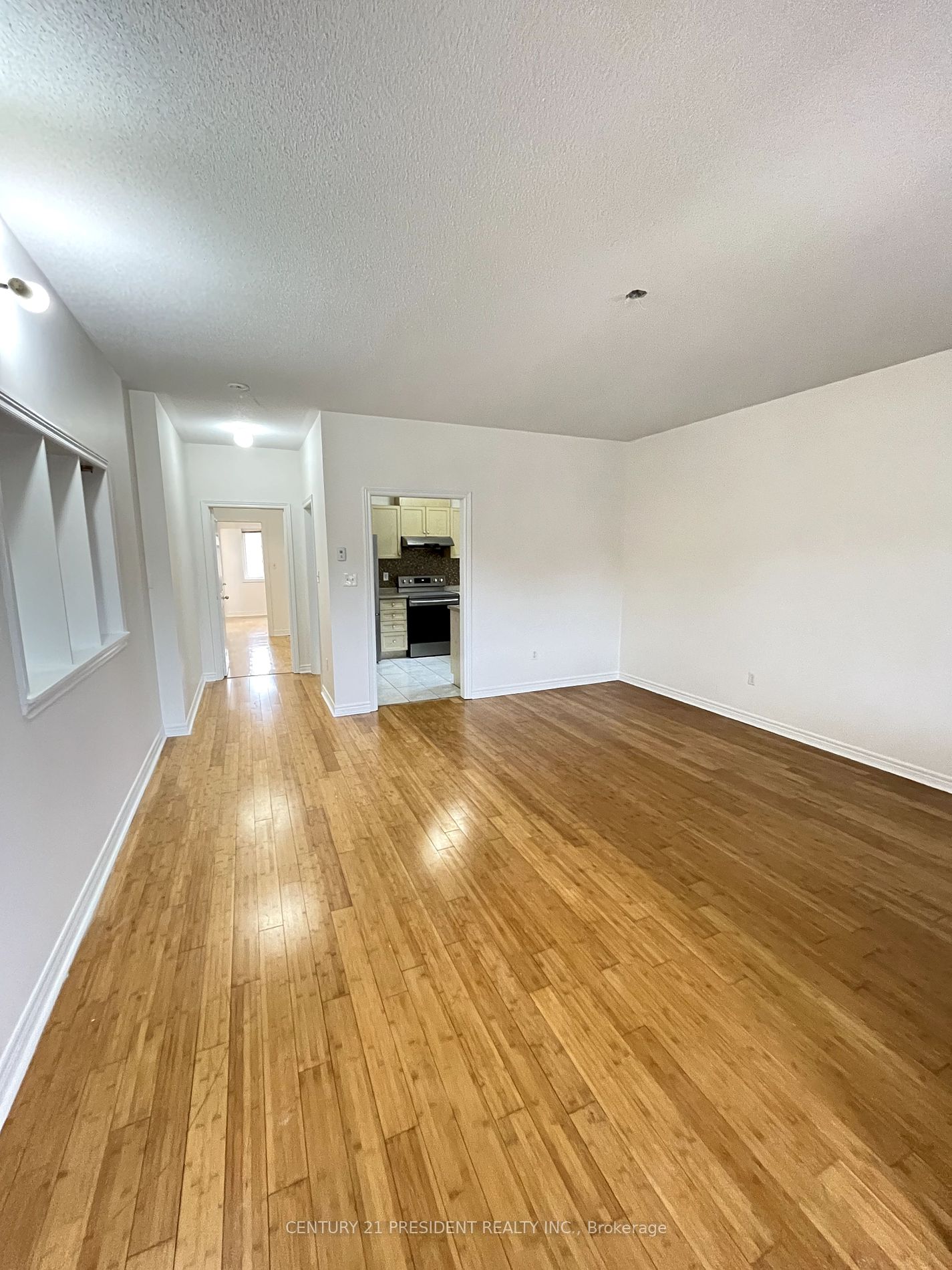 9 Denim Dr, #Upper