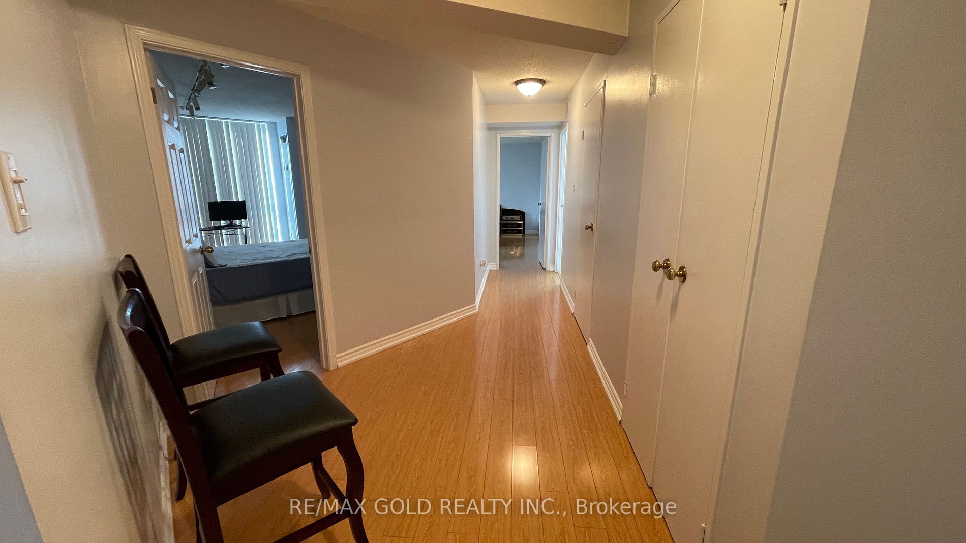 3650 Kaneff Crescent, #3106