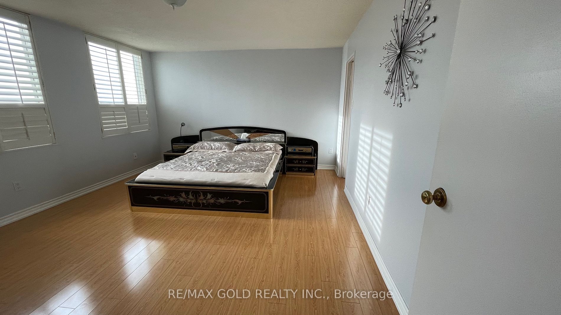 3650 Kaneff Crescent, #3106