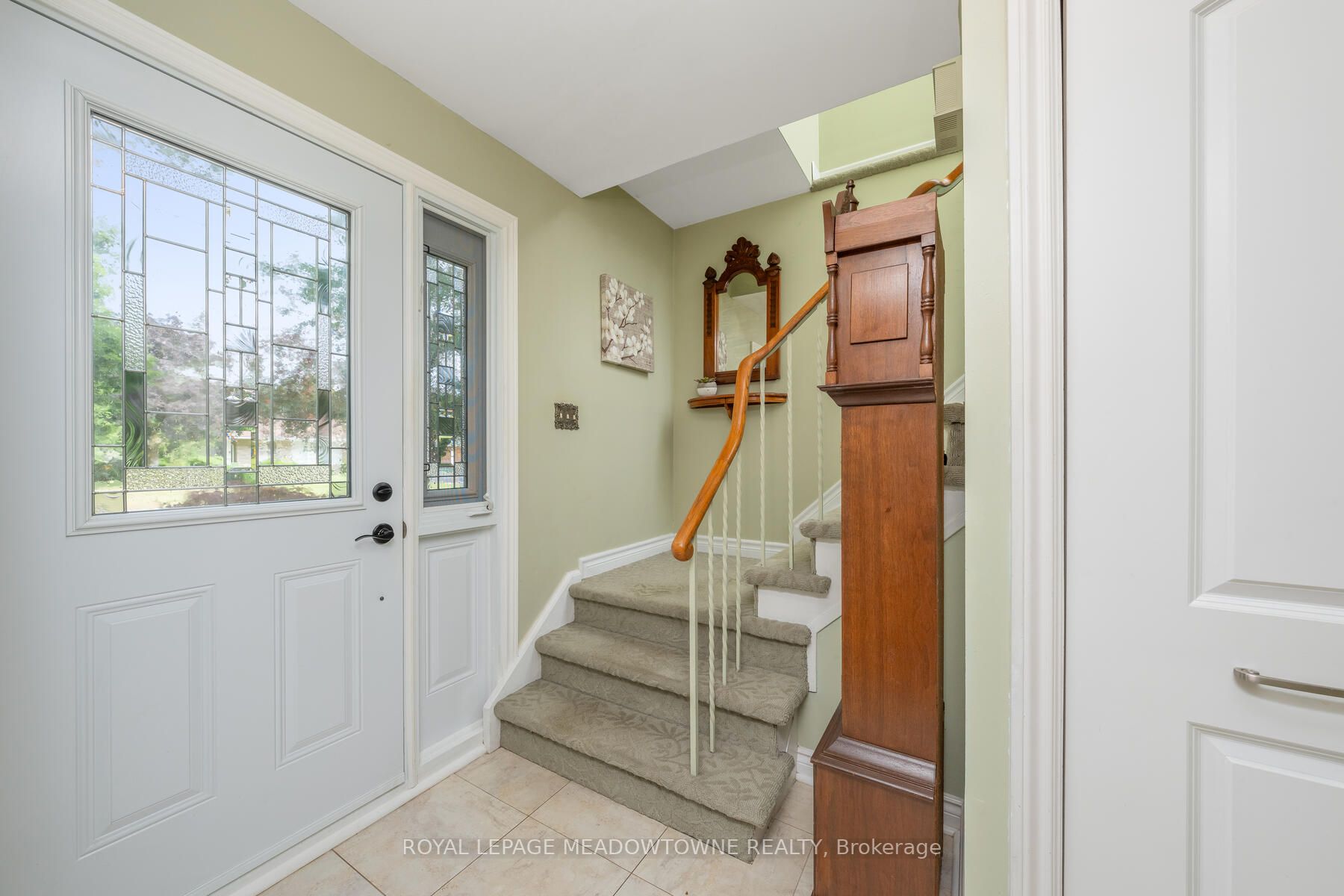 38 Chelvin Dr