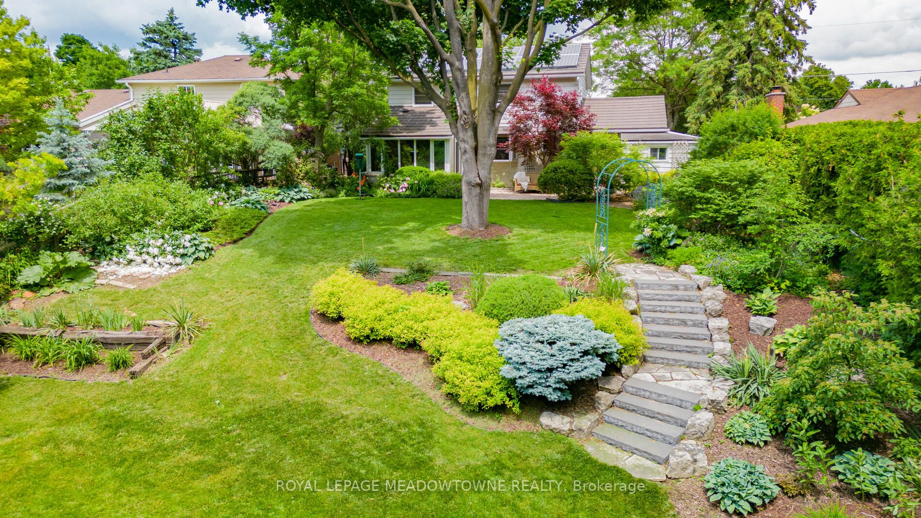 38 Chelvin Dr