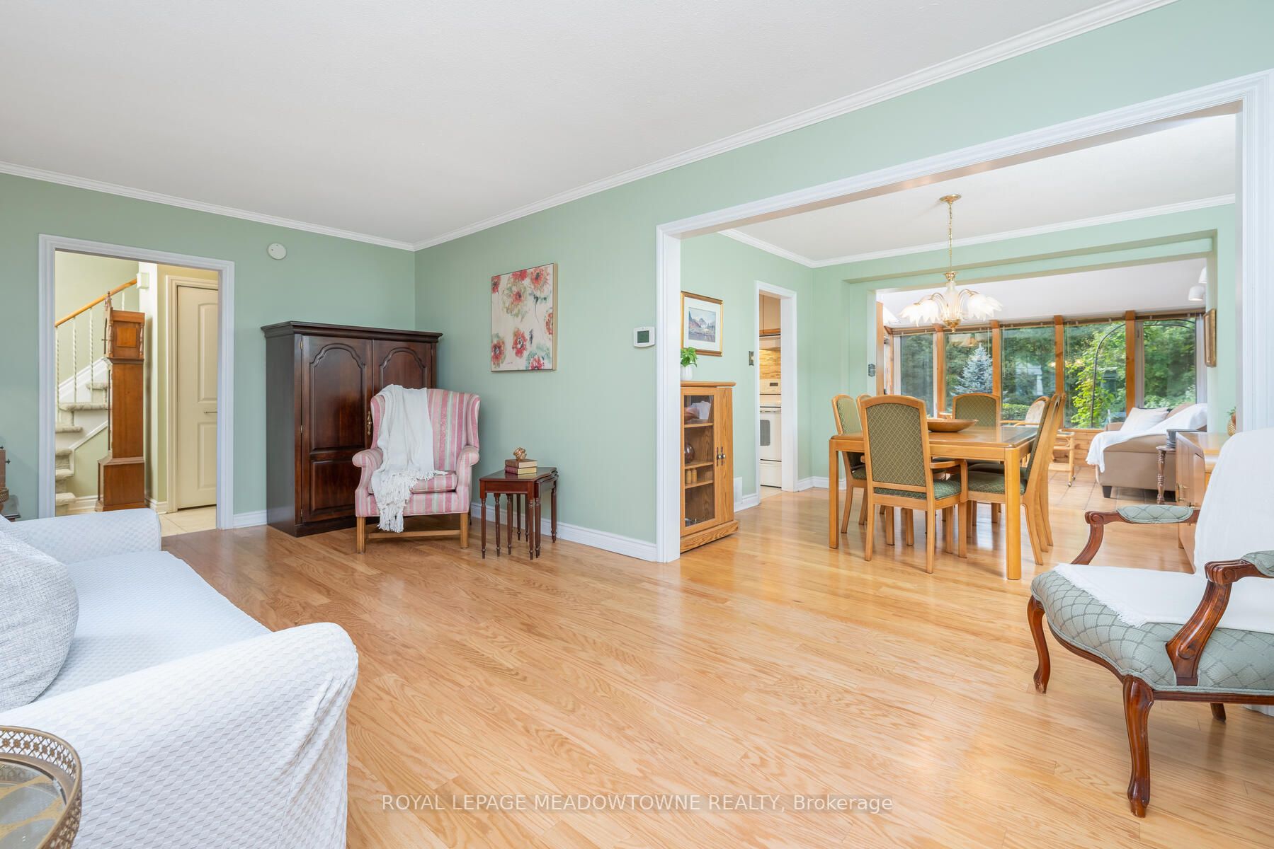 38 Chelvin Dr