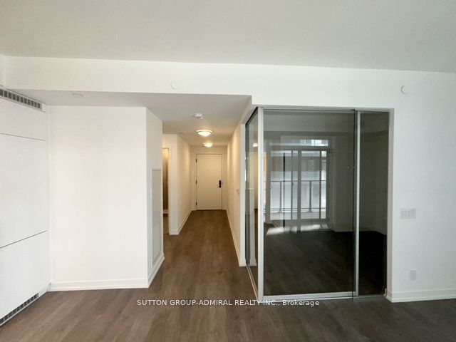 270 Dufferin St, #611