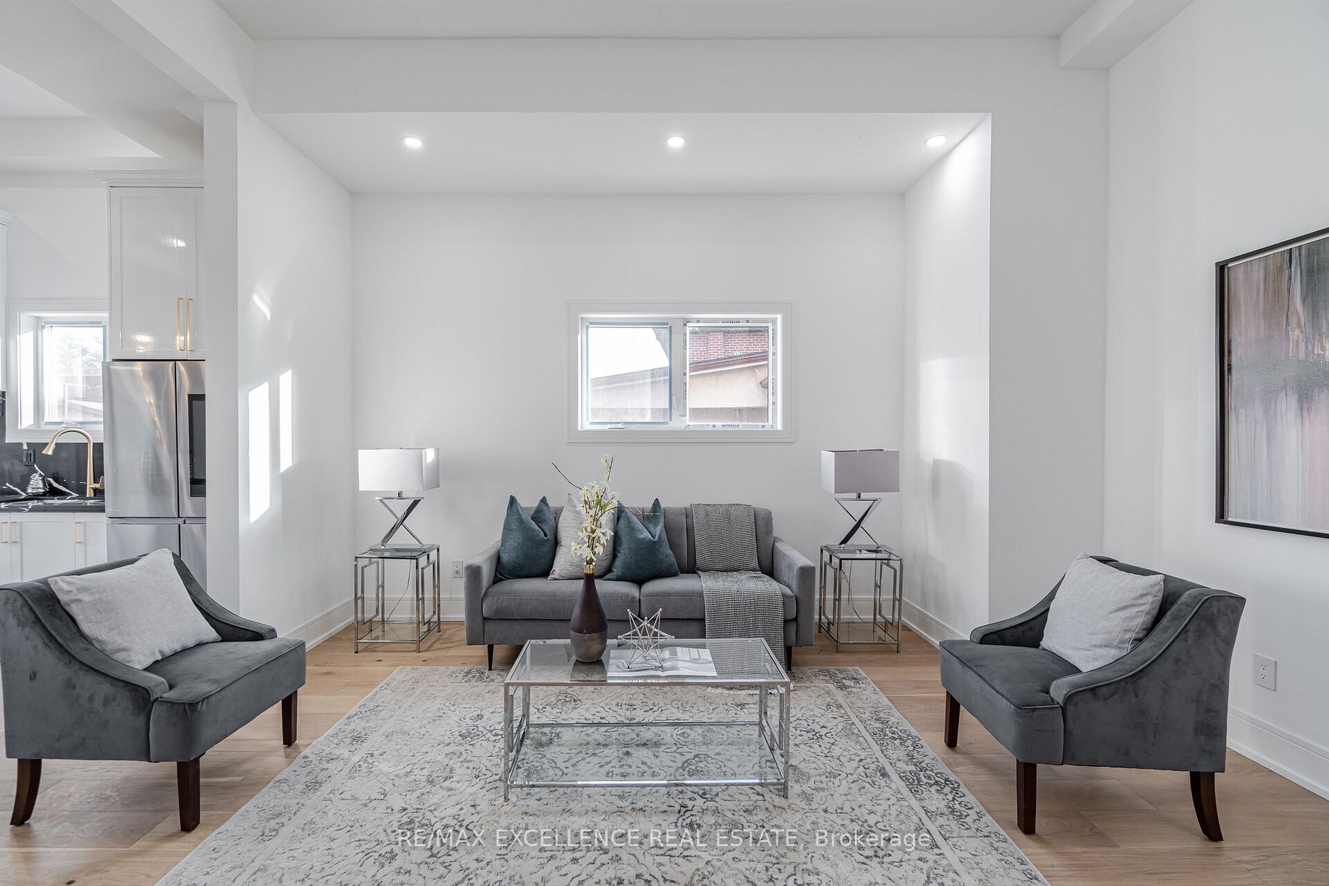 55 Renfield St