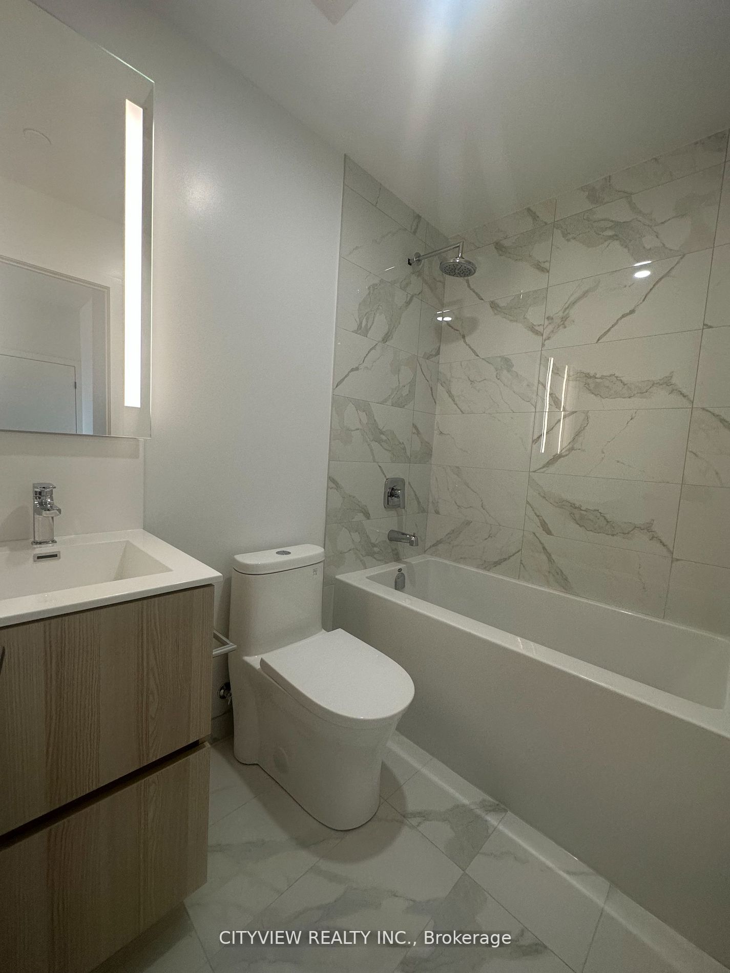 215 Lakeshore Rd W, #436