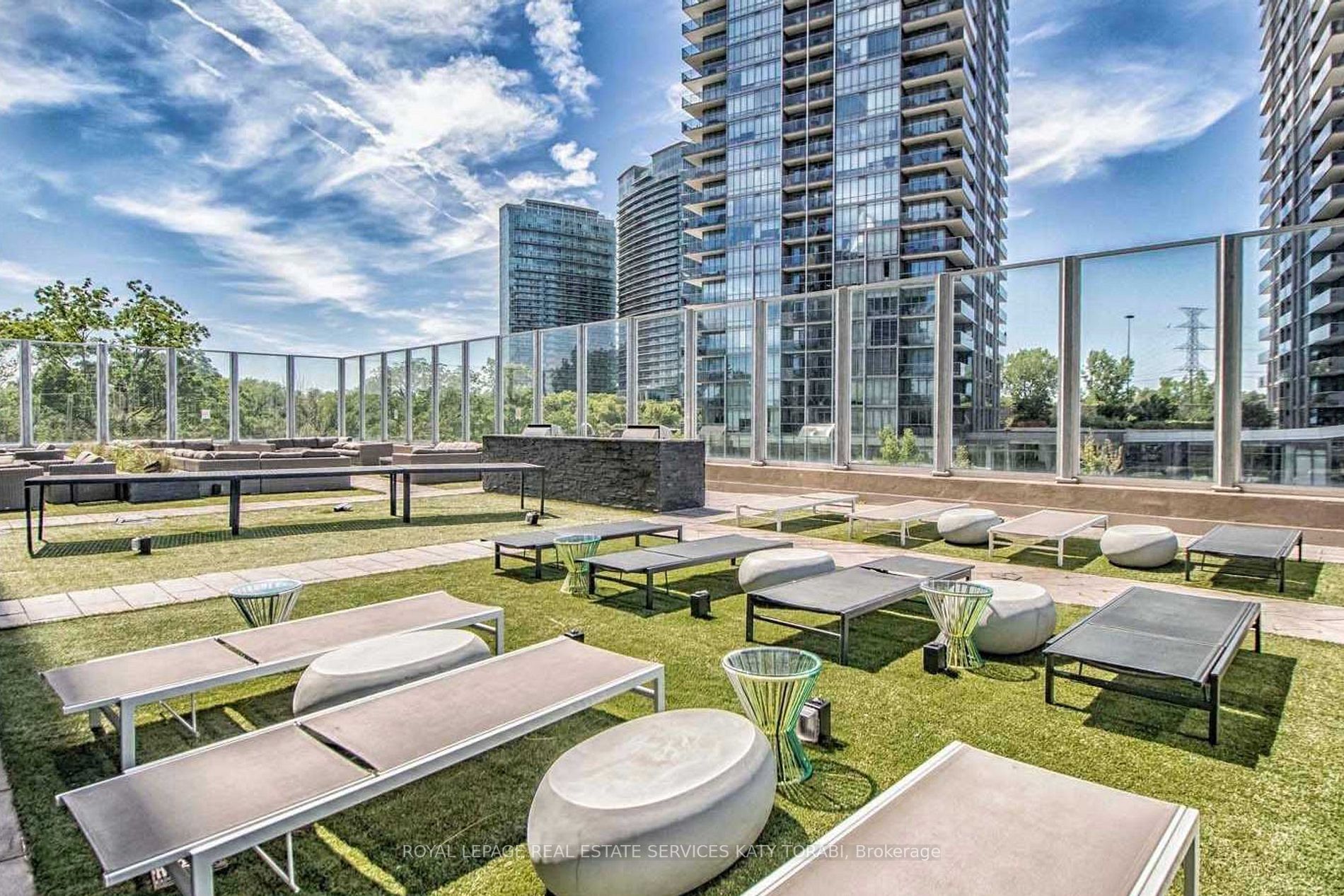 36 Park Lawn Rd, #1602