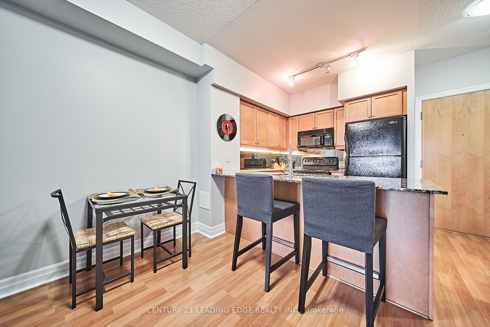 58 Marine Parade Dr, #331