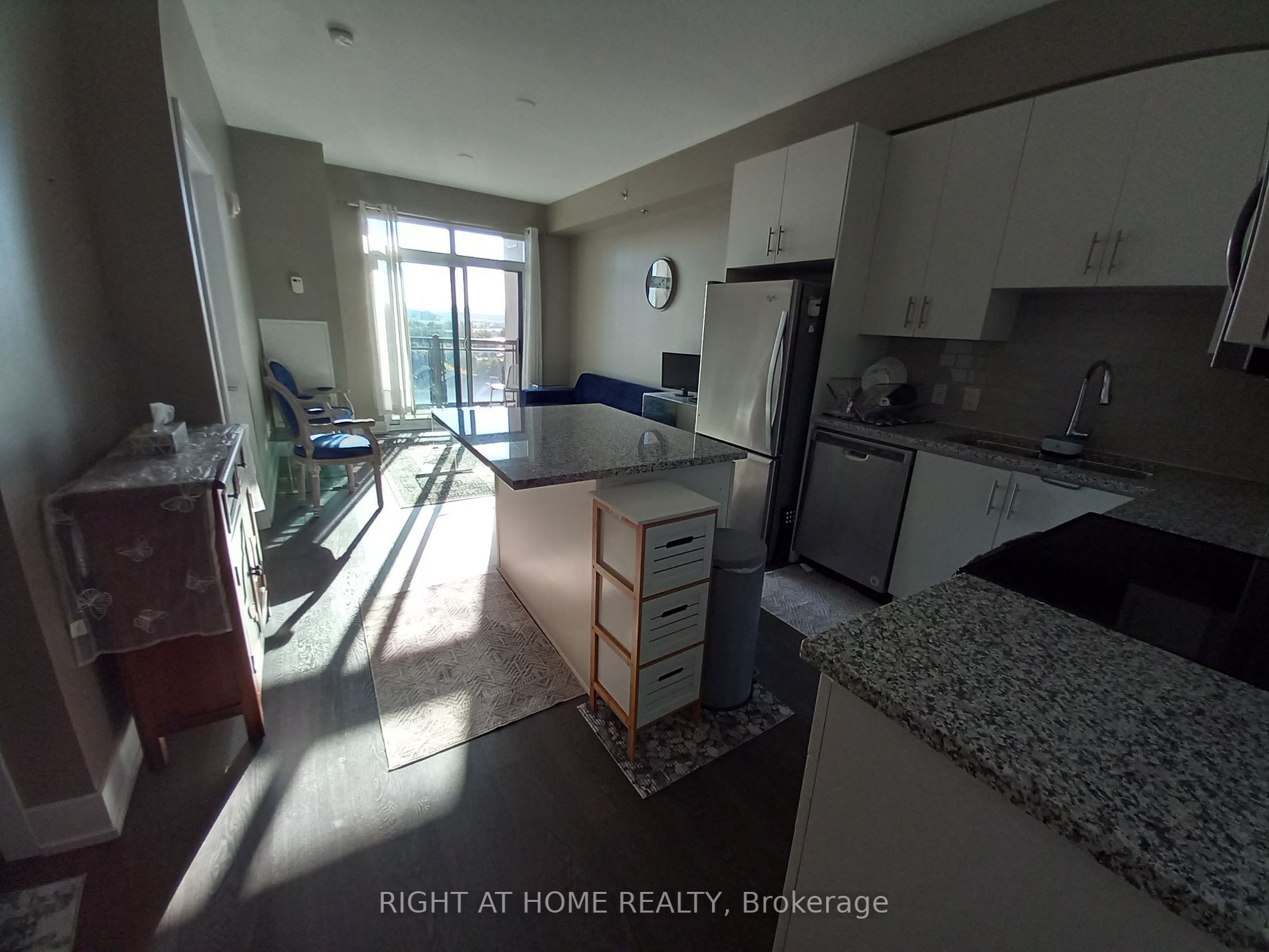2490 Old Bronte Rd, #721