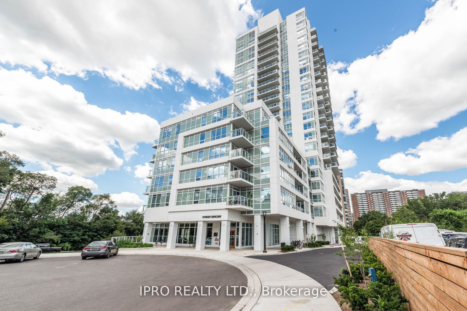 10 Wilby Cres, #1404