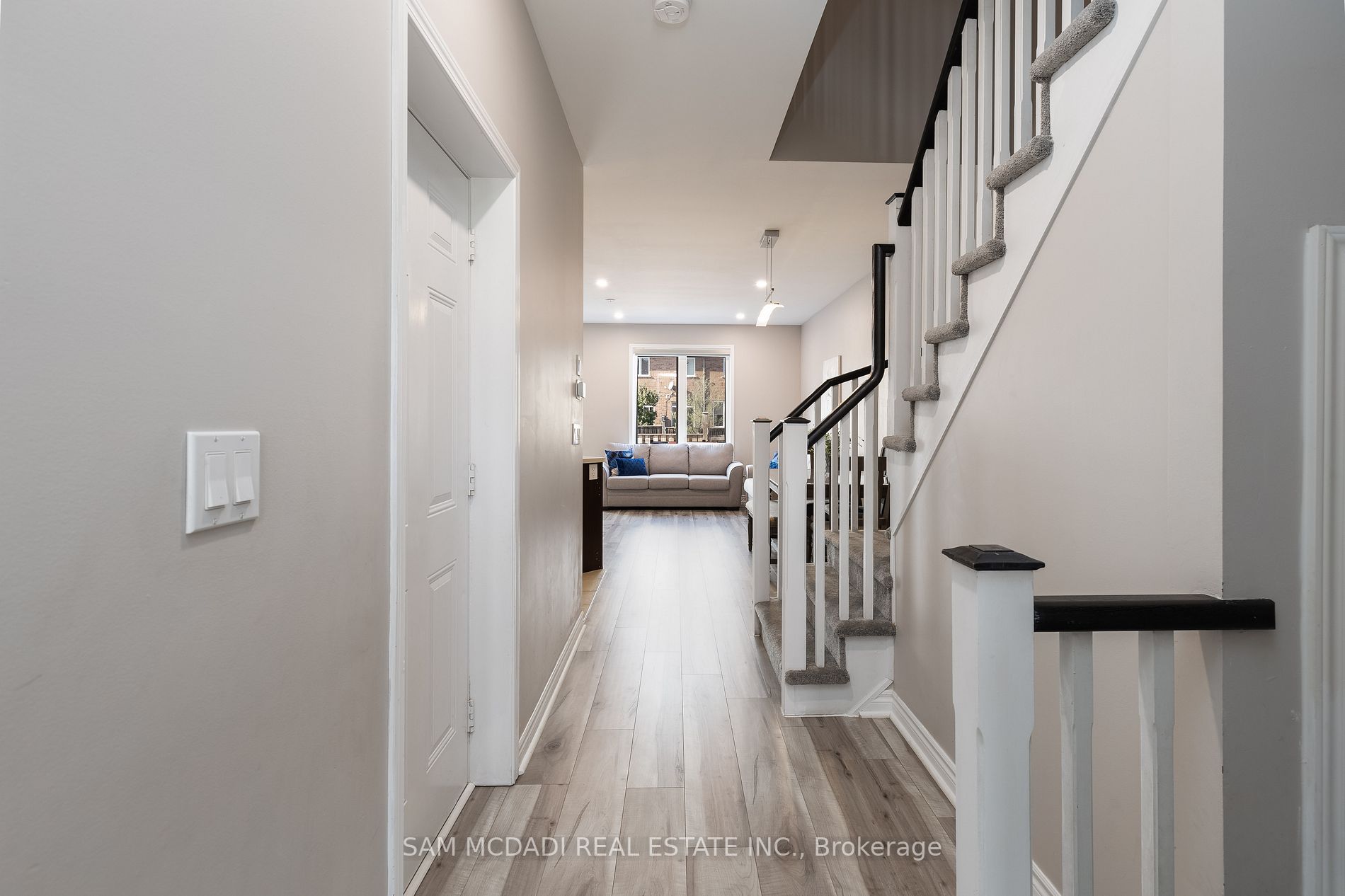 651 Farmstead Dr, #53