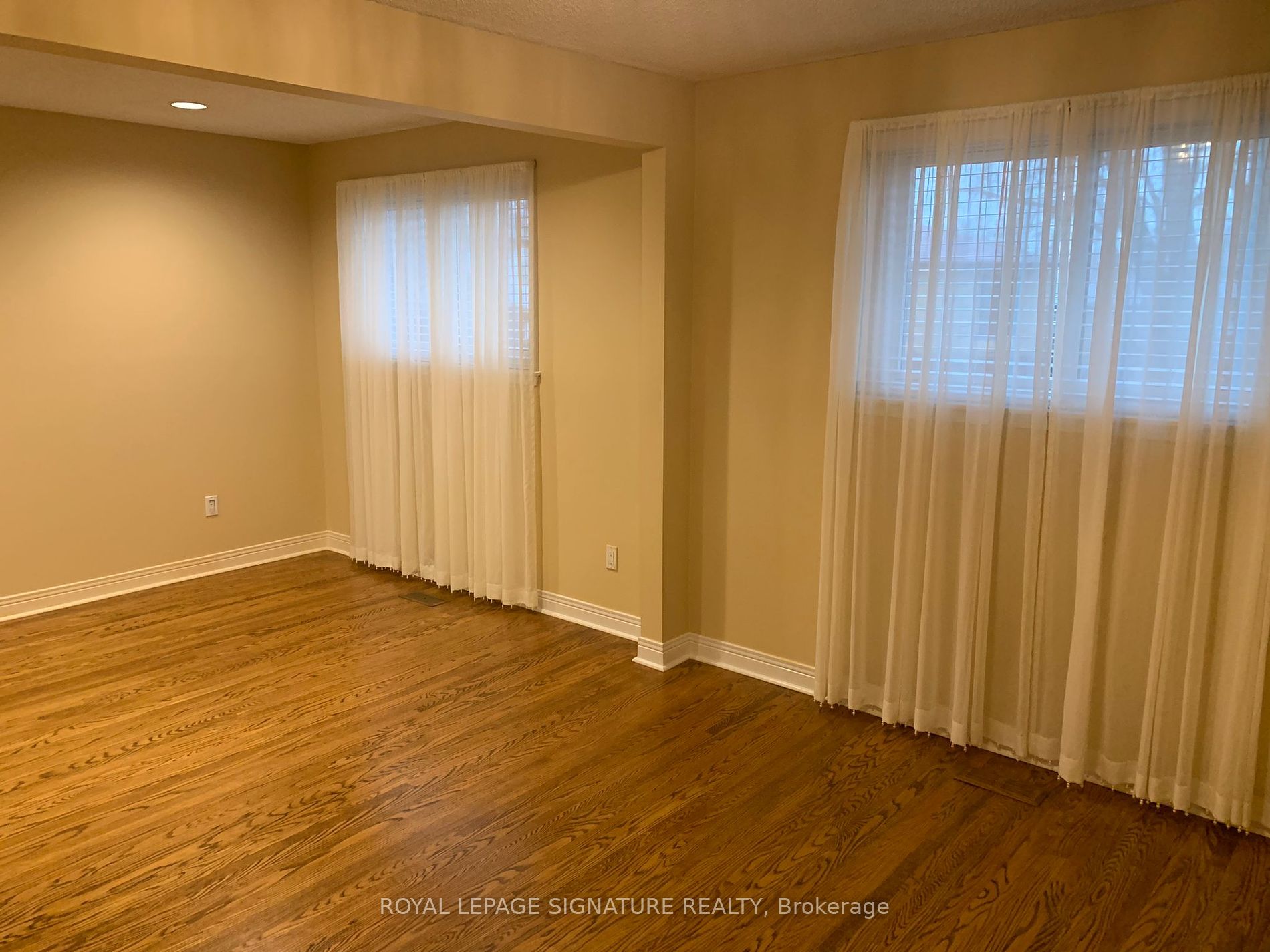 3317 Carillion Ave, #Main