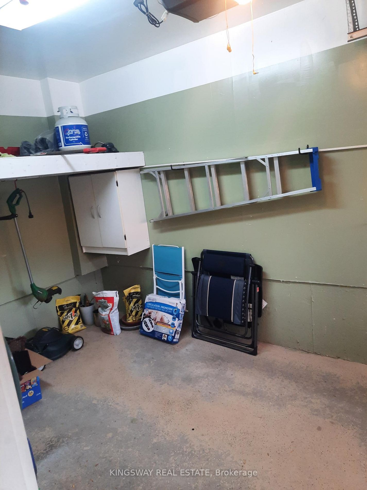 48 Ferncastle Cres