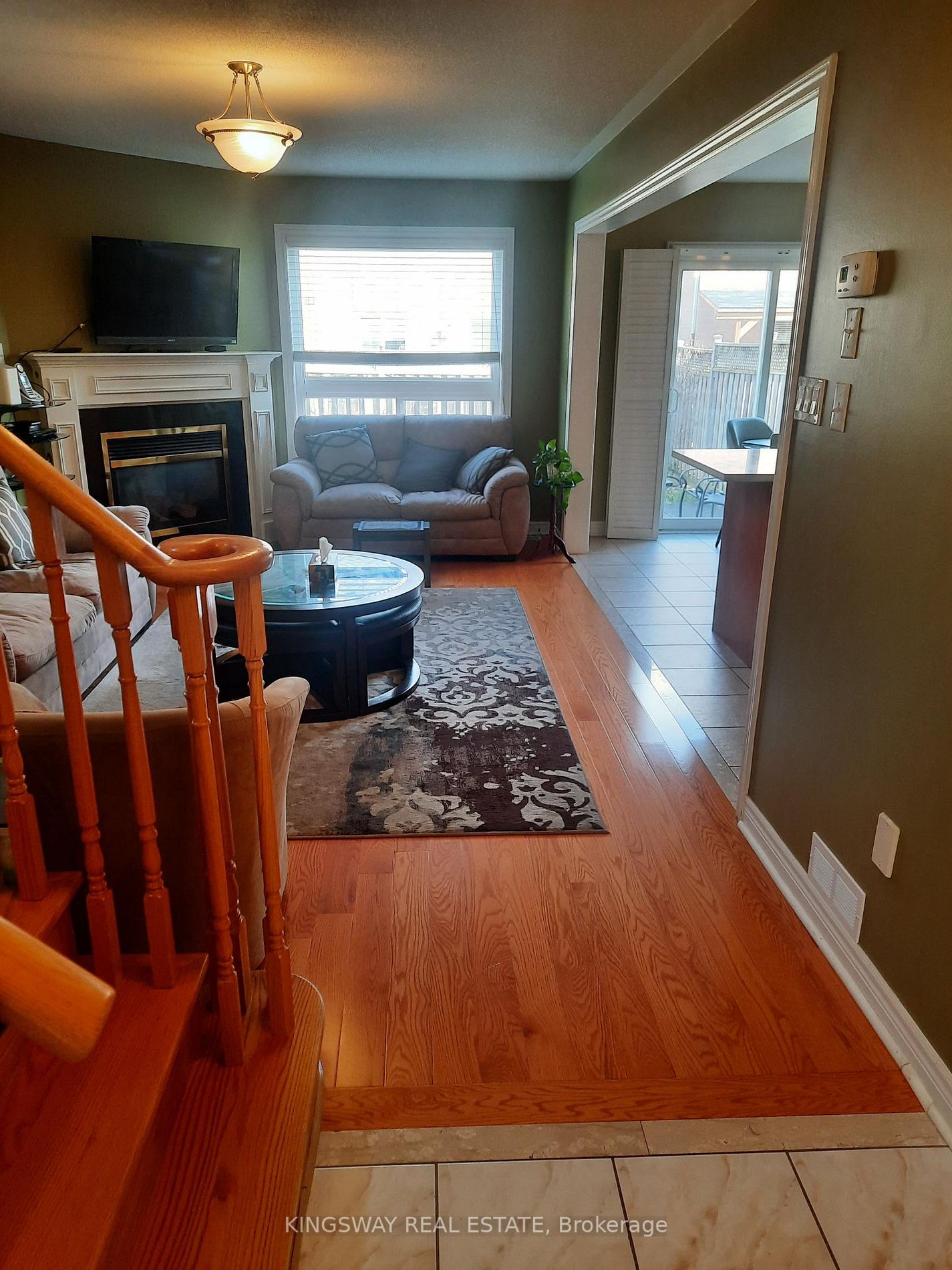 48 Ferncastle Cres