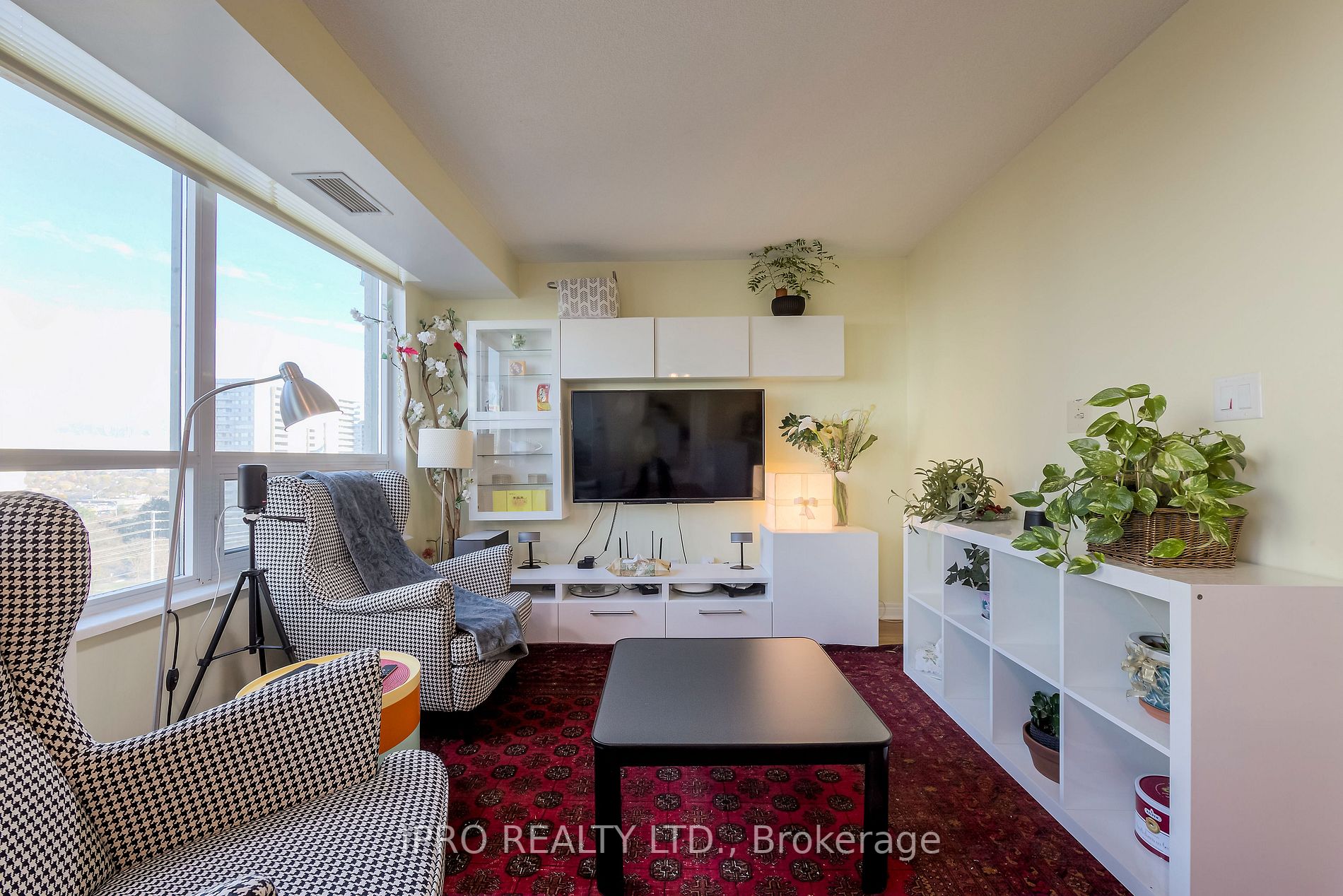 208 Enfield Pl, #901