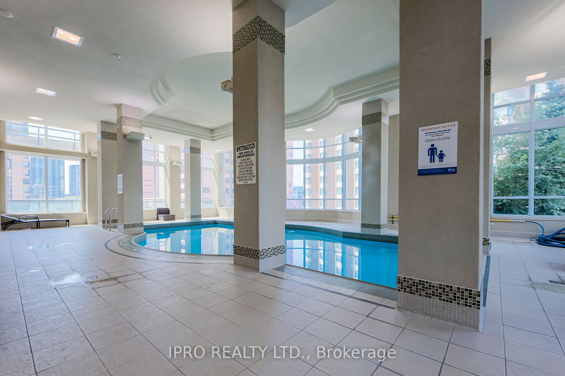 208 Enfield Pl, #901