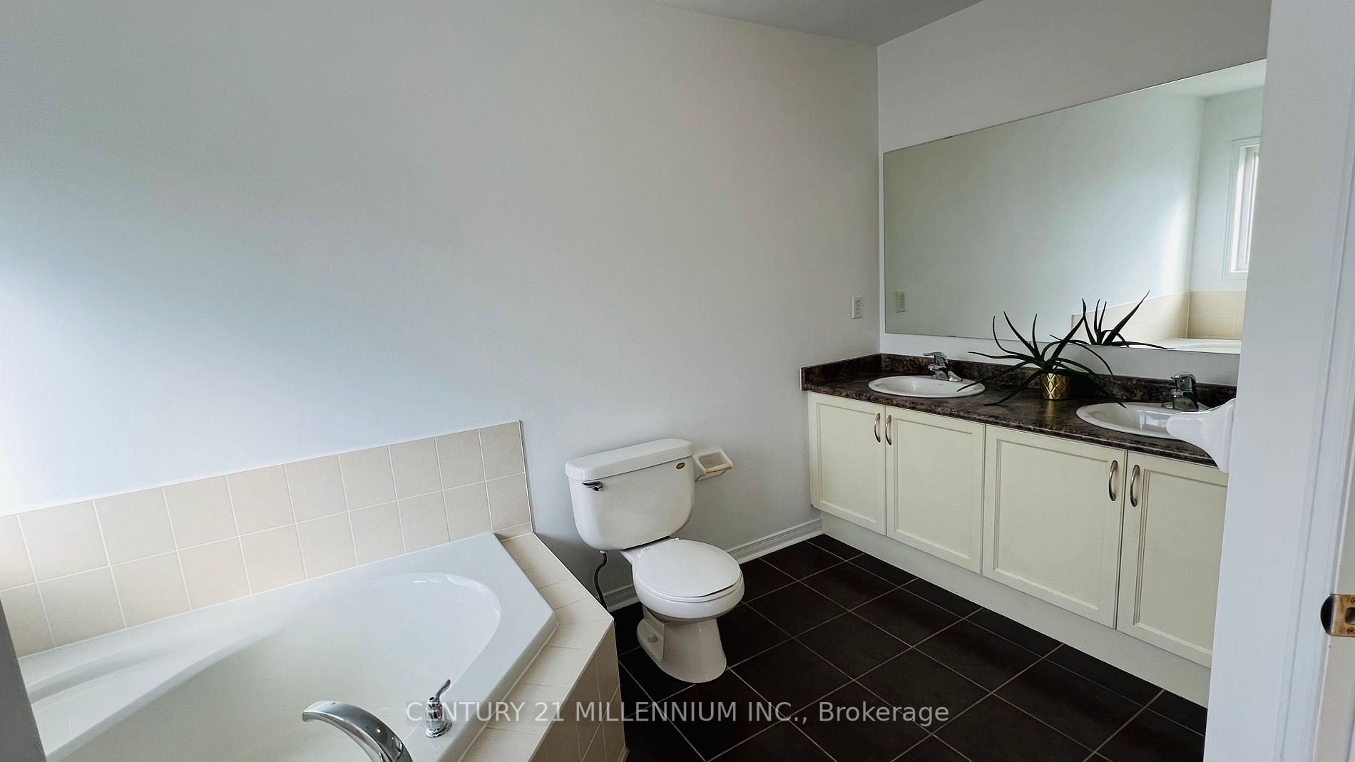 34 Evanwood Cres
