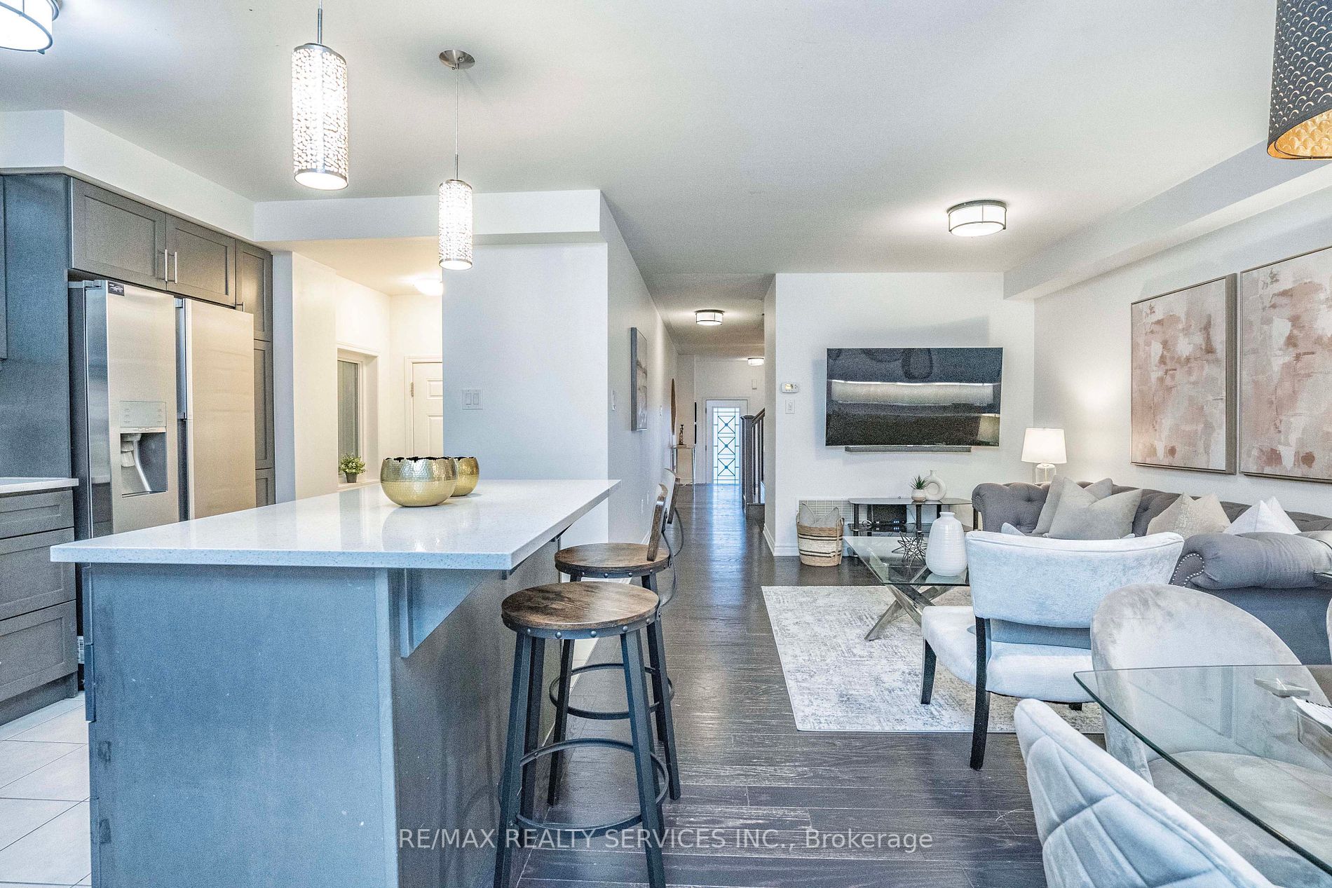 114 Thornbush Blvd
