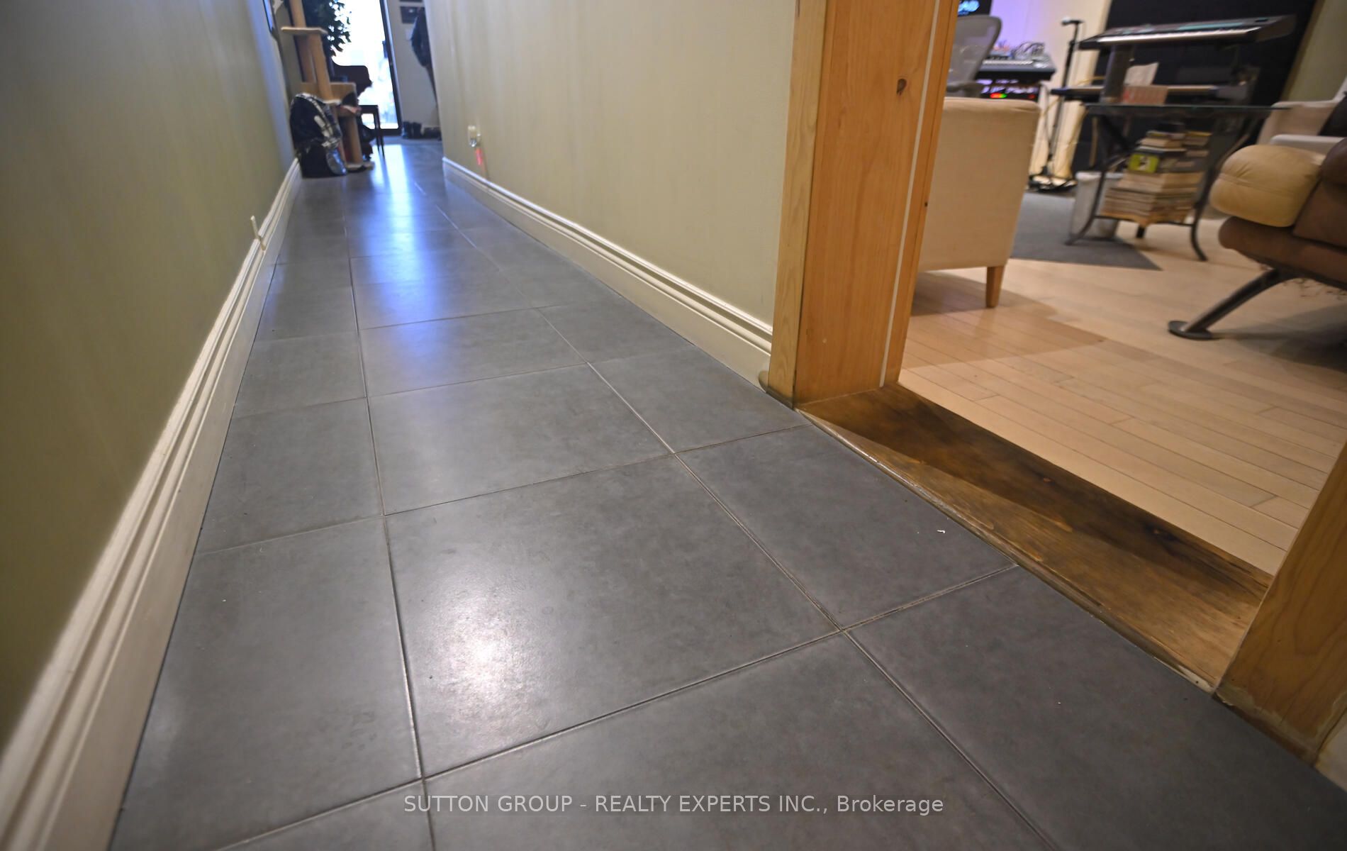 173 Advance Blvd, #53/54