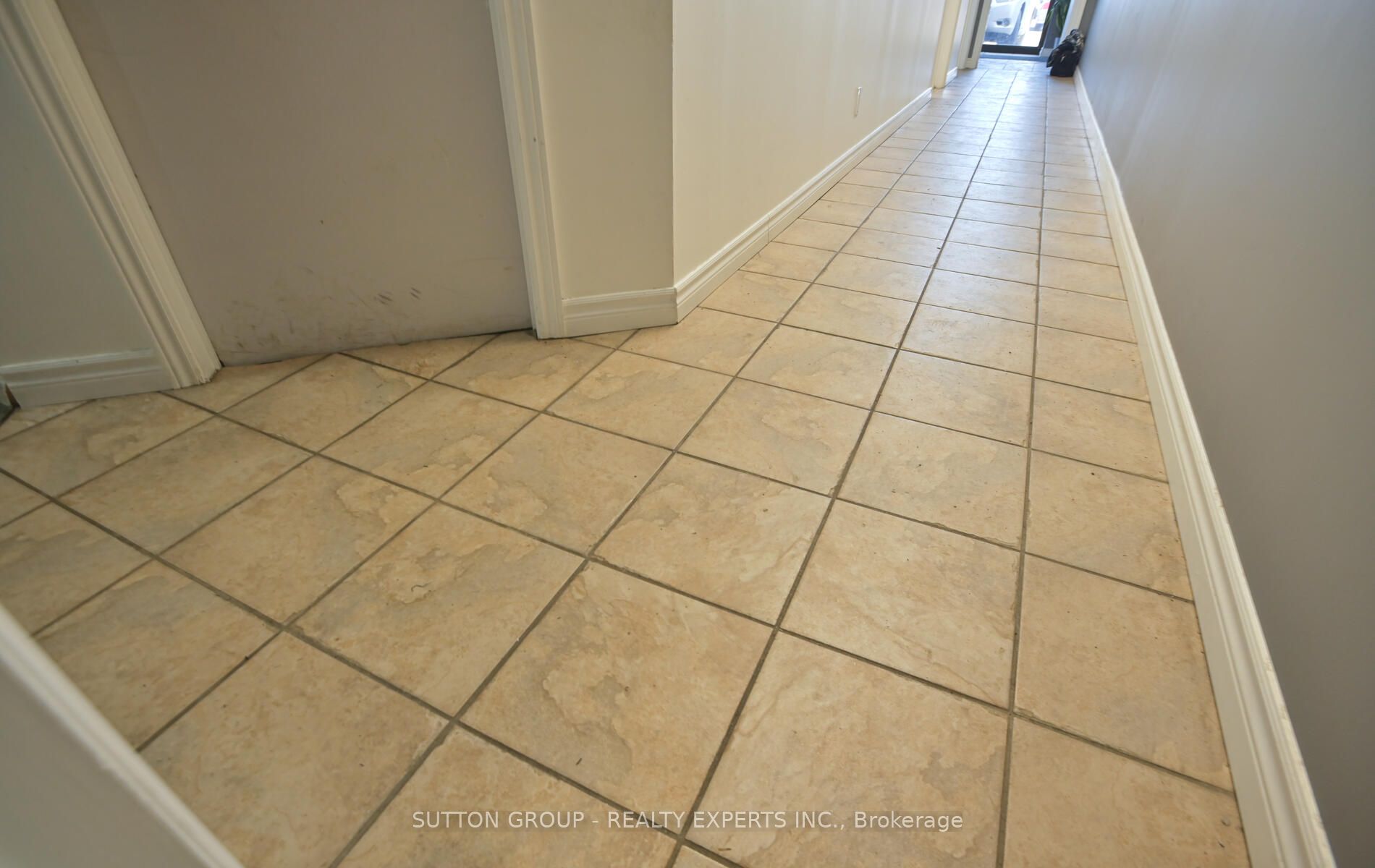 173 Advance Blvd, #53/54