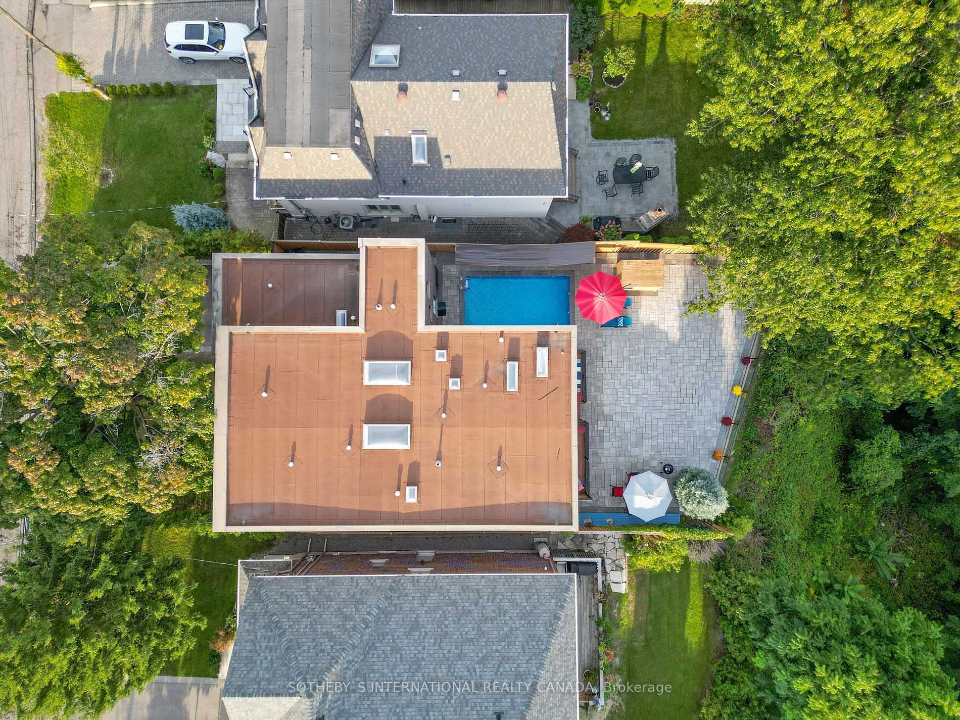 46 Ravenscrest Dr