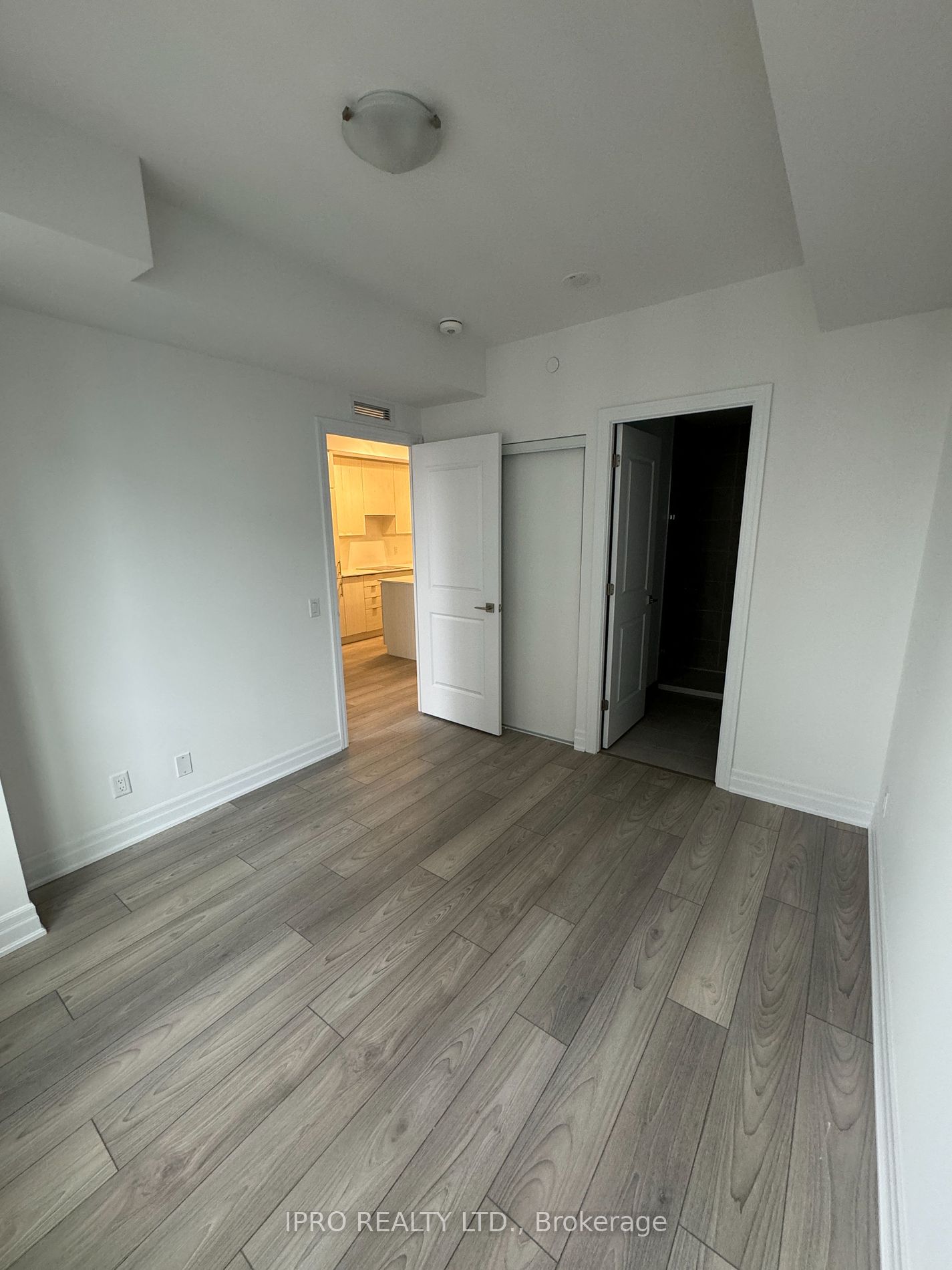 36 Elm Drive W #2303