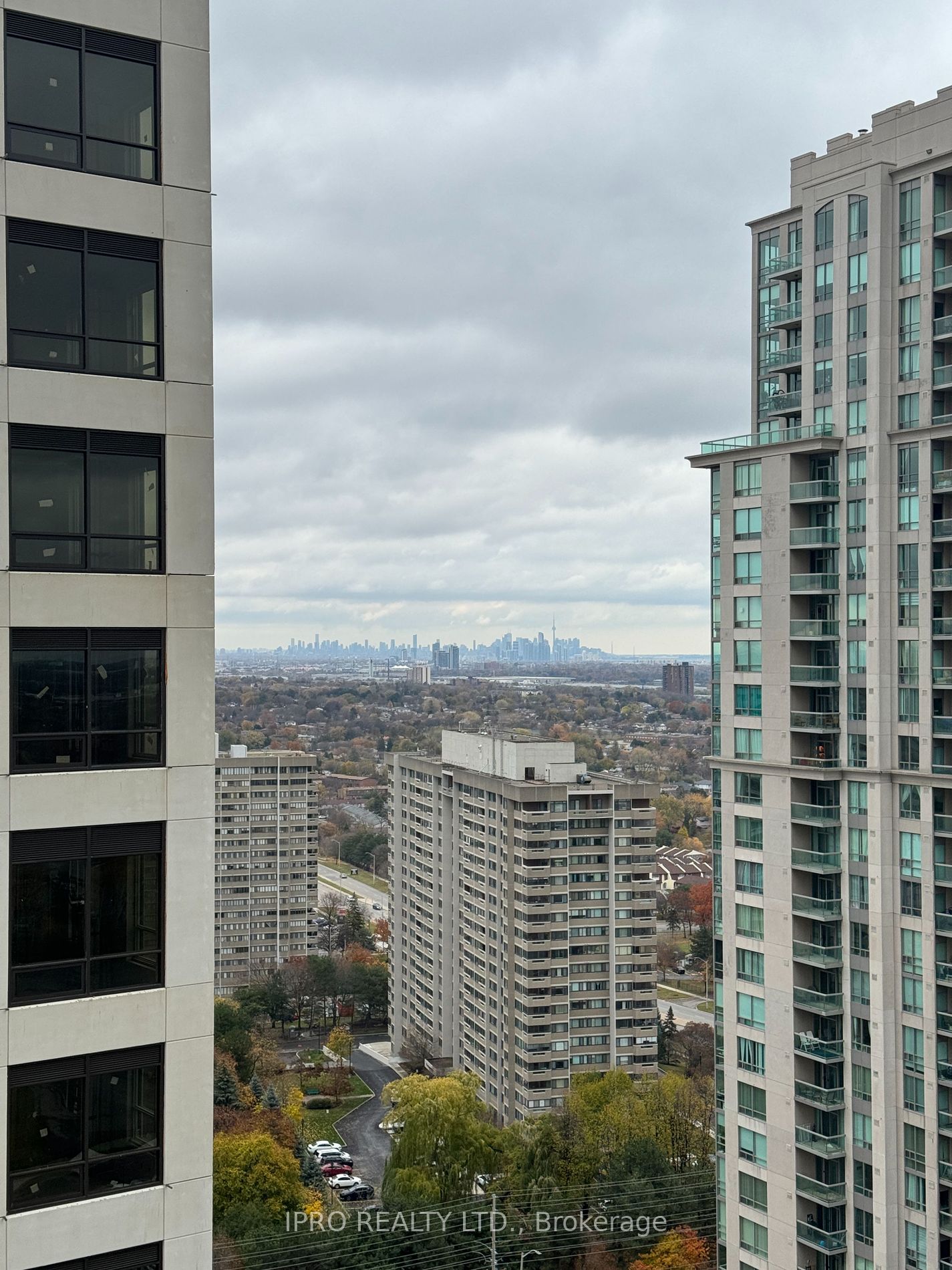 36 Elm Drive W #2303
